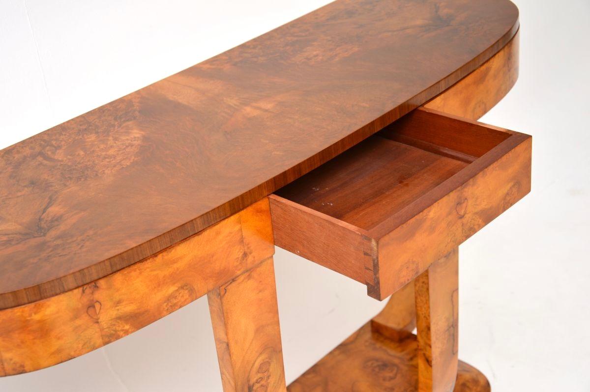 Table console art déco en ronce de noyer par Hille en vente 1