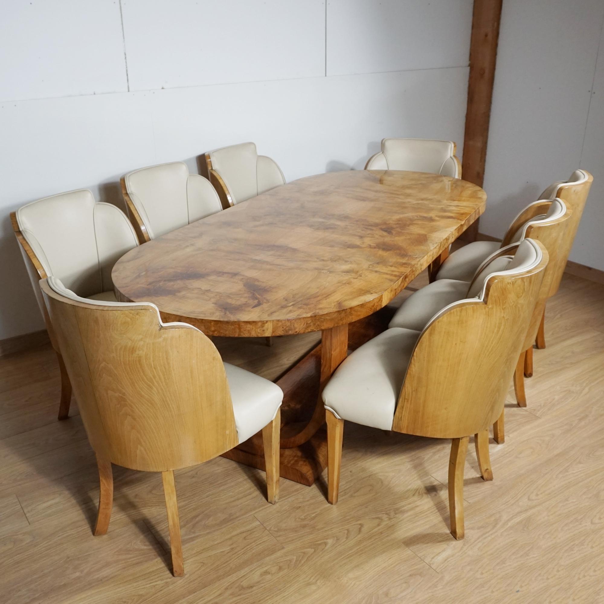 Art-Deco-Esszimmergarnitur aus Wurzelnussholz mit acht Sitzplätzen (Art déco) im Angebot