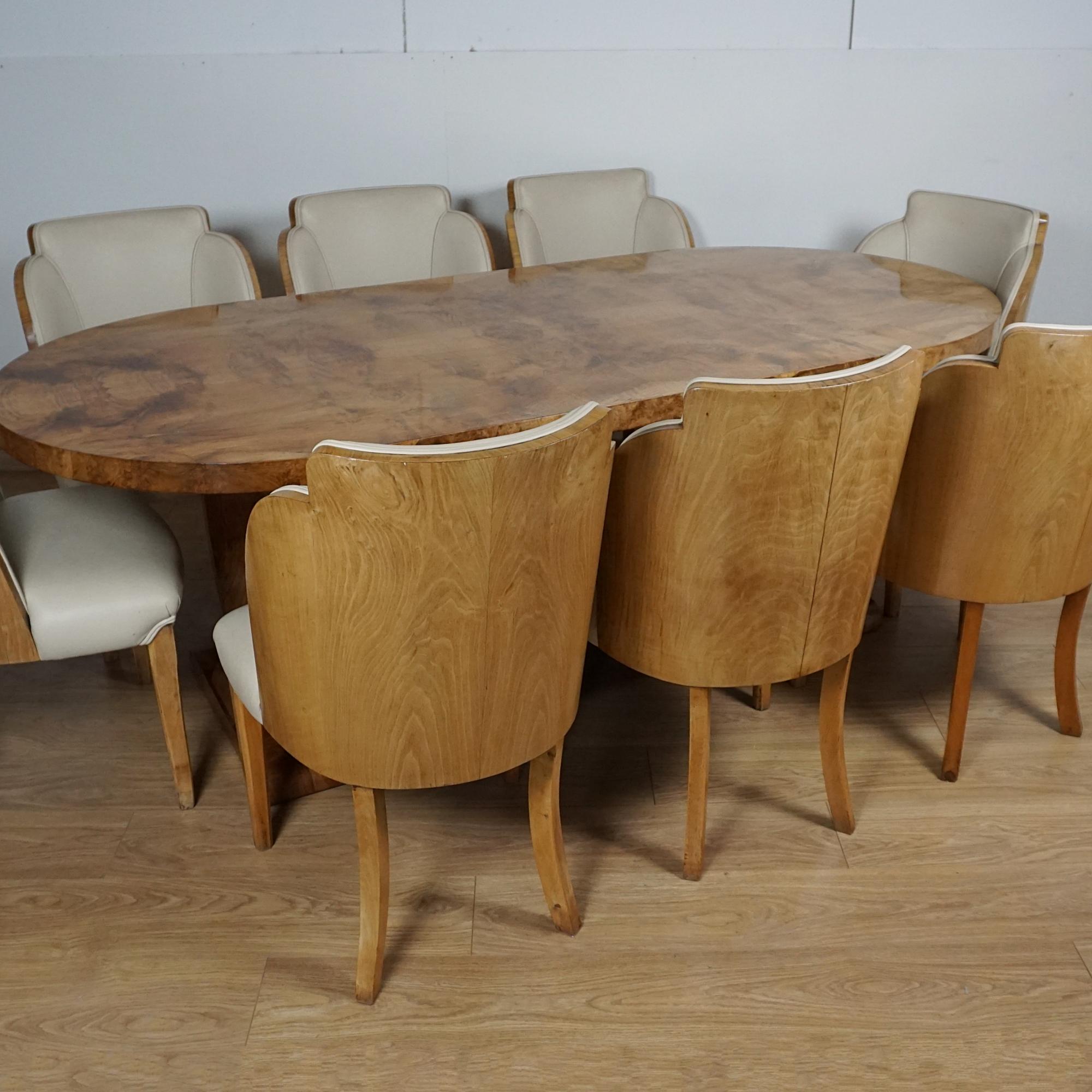 Art-Deco-Esszimmergarnitur aus Wurzelnussholz mit acht Sitzplätzen im Zustand „Gut“ im Angebot in Forest Row, East Sussex