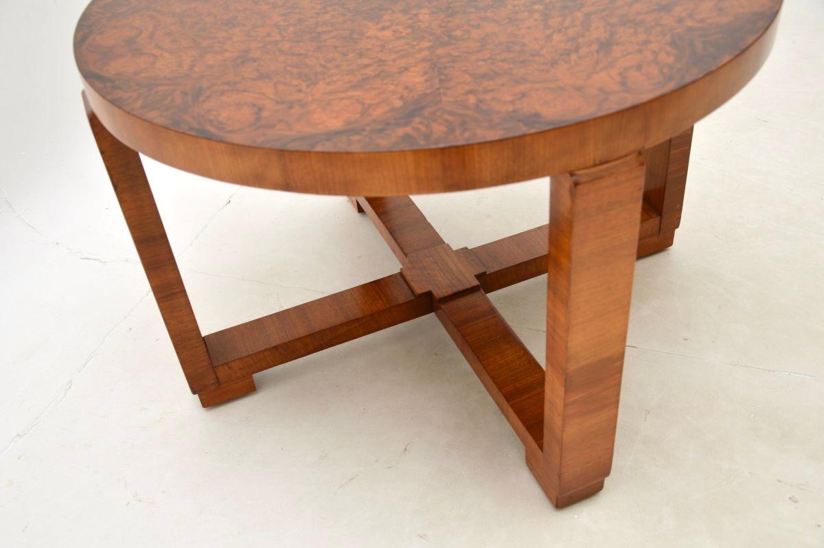 Table basse gigogne Art Déco en ronce de noyer en vente 5