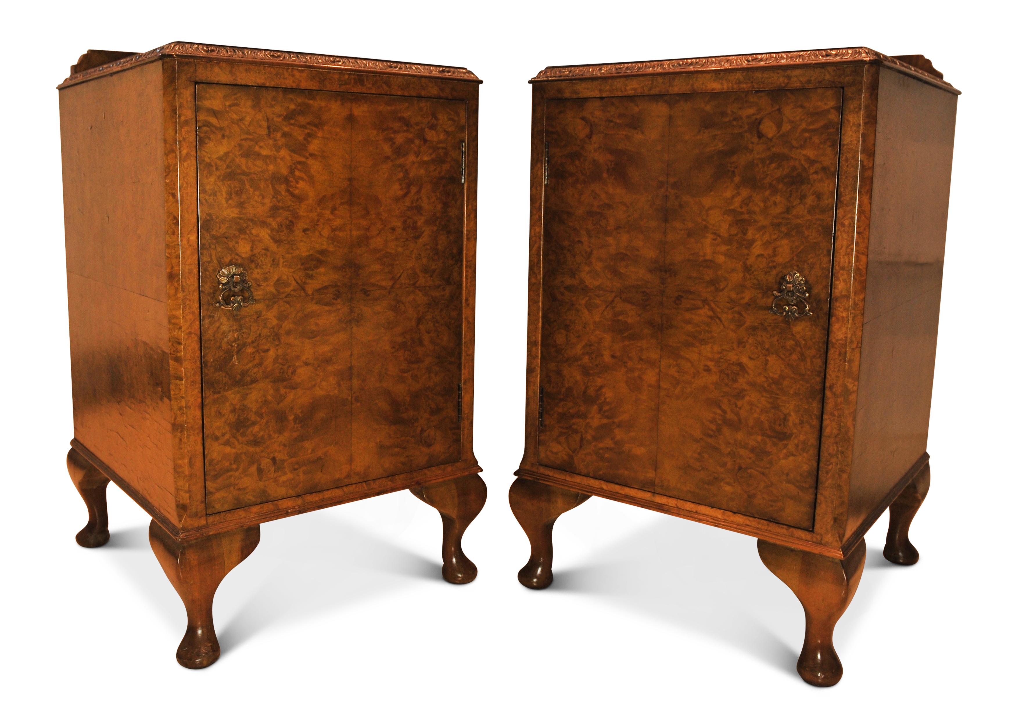 An Elegant  Matching Pair of Art Deco Burr Walnut Night Stands With Cabriole Legs & Figured Walnut Fronts

Height to top of the lip 72.3cm
Height to cupboard surface 68.5cm

Internal height 46.5cm
Internal width 35cm
Internal depth 42cm 