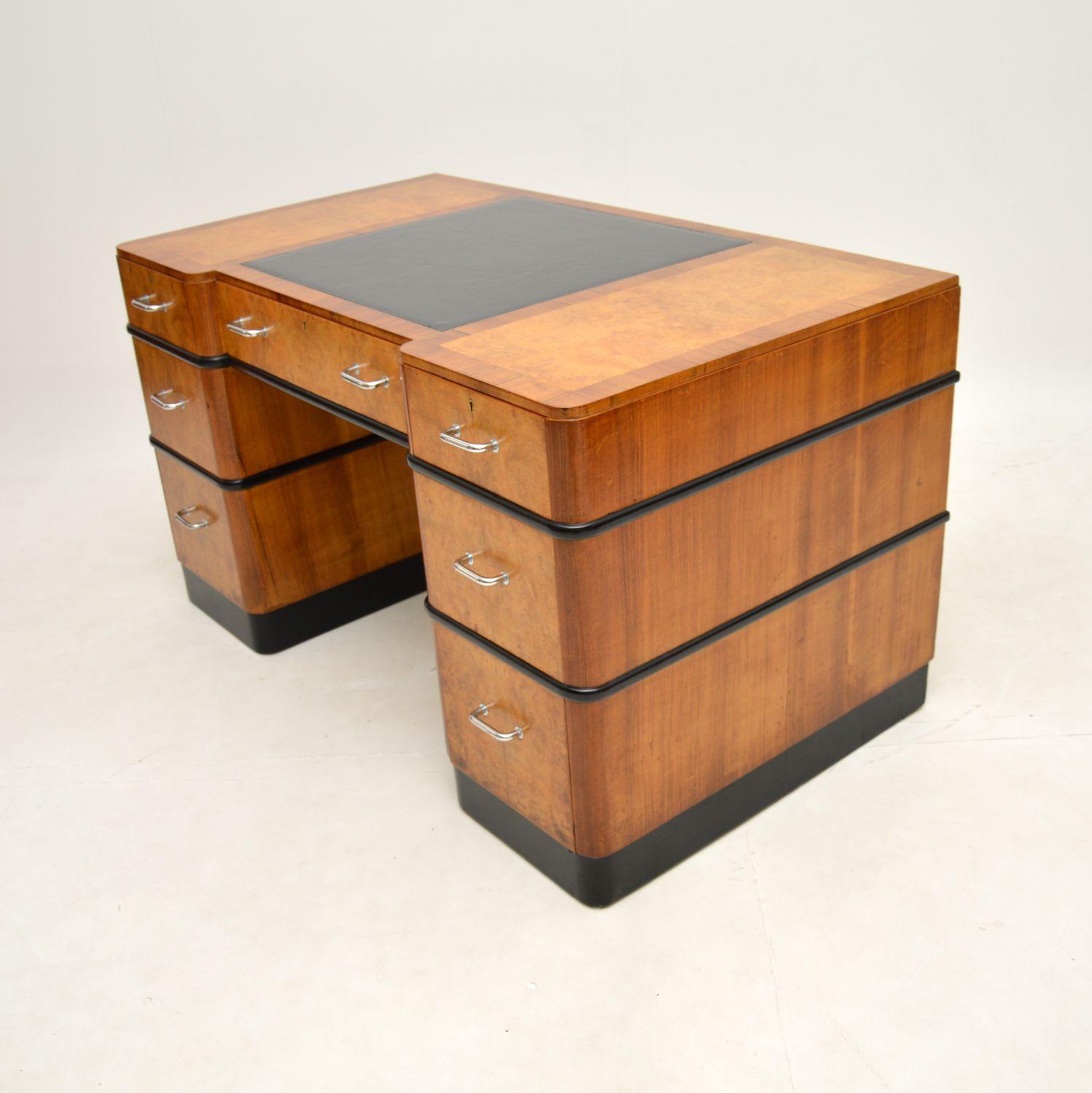 Art Deco Burr Walnut Pedestal Desk In Good Condition For Sale In London, GB