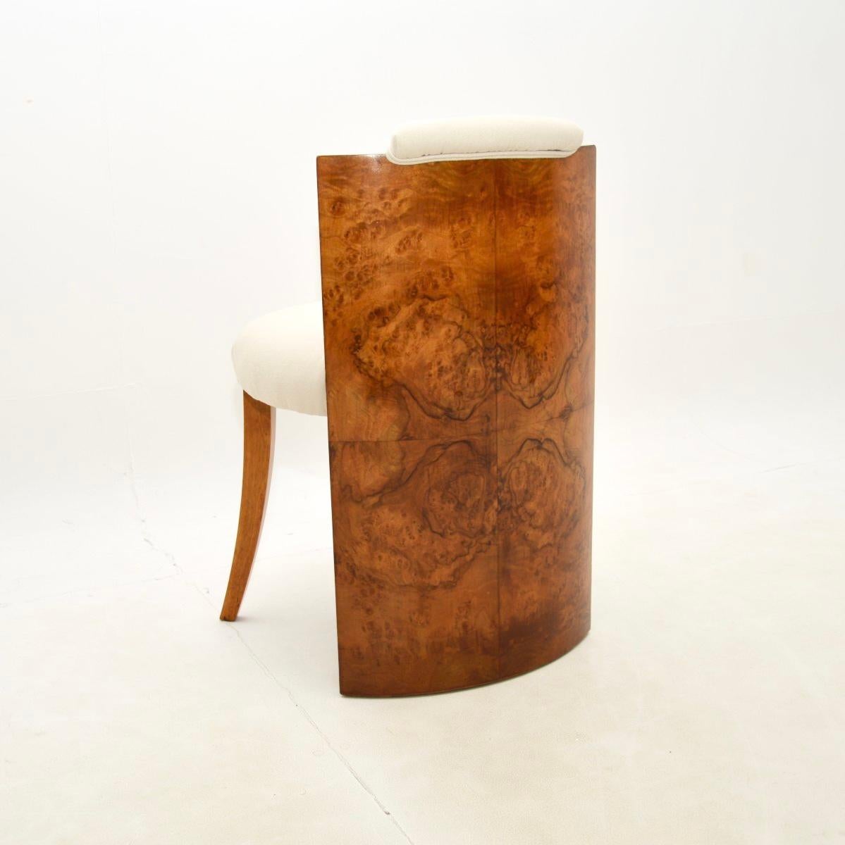 Tabouret Art Déco en ronce de noyer Bon état - En vente à London, GB