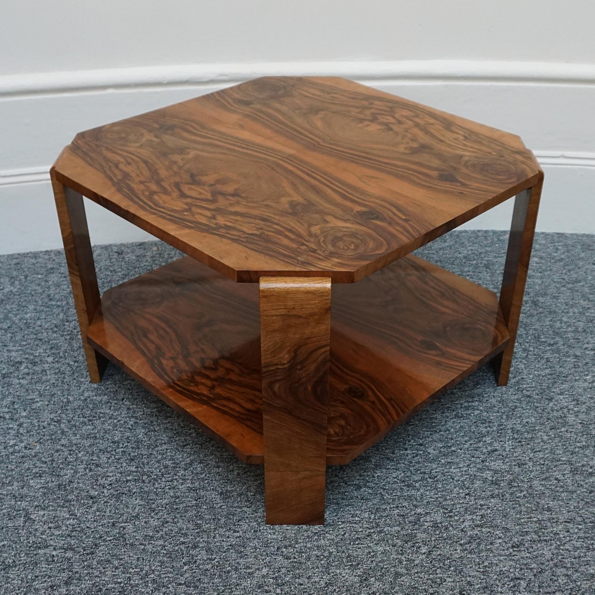Art Deco Burr Walnut Veneered Side Table  In Excellent Condition For Sale In Forest Row, East Sussex