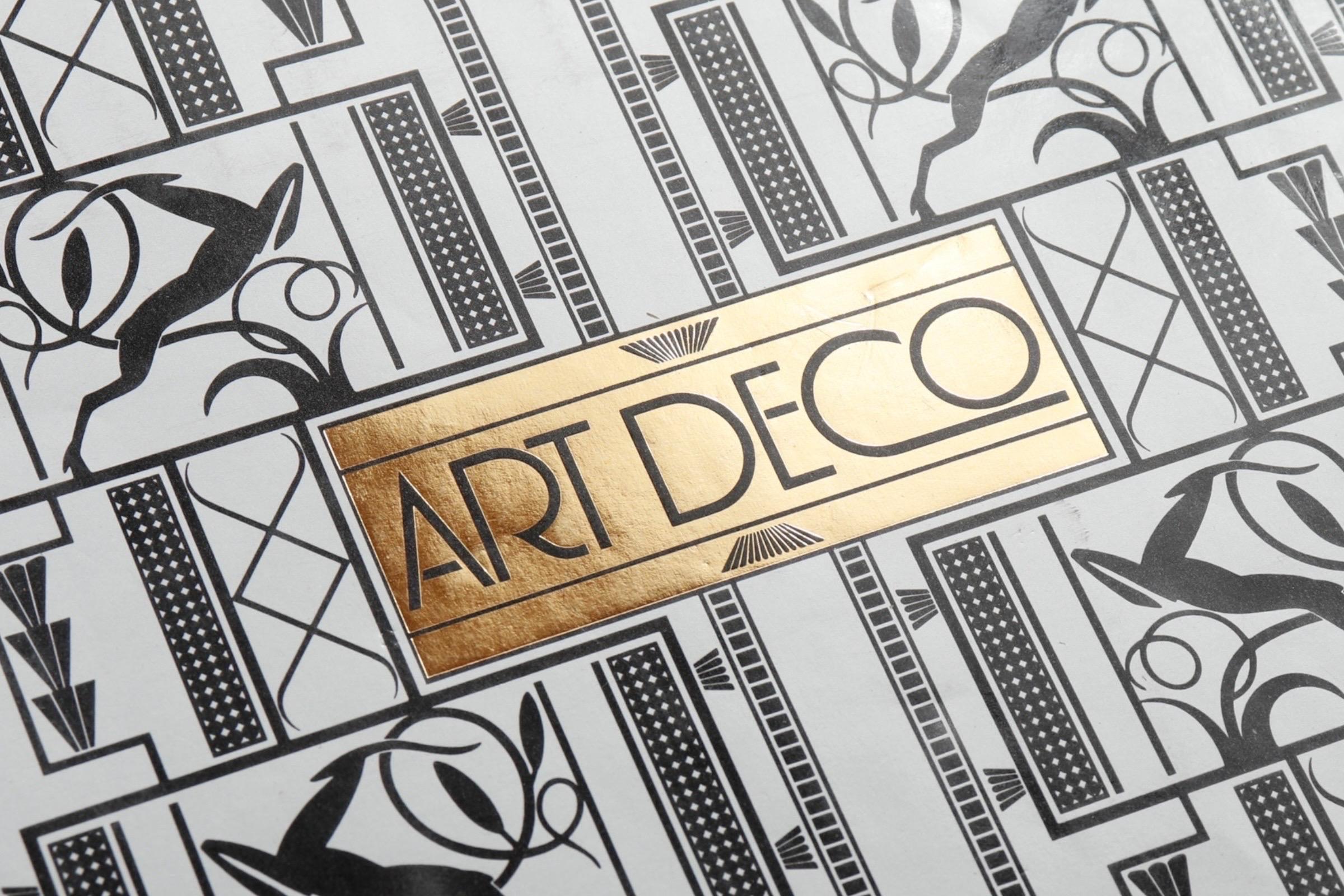 Art Deco by Victor Arwas, hardcover book with dustjacket. First edition, published by Harry N. Abrams, Inc. of New York in 1980. Printed and bound in Japan. 416 Illustrations, including 200 plates in full color, 315 pages.
