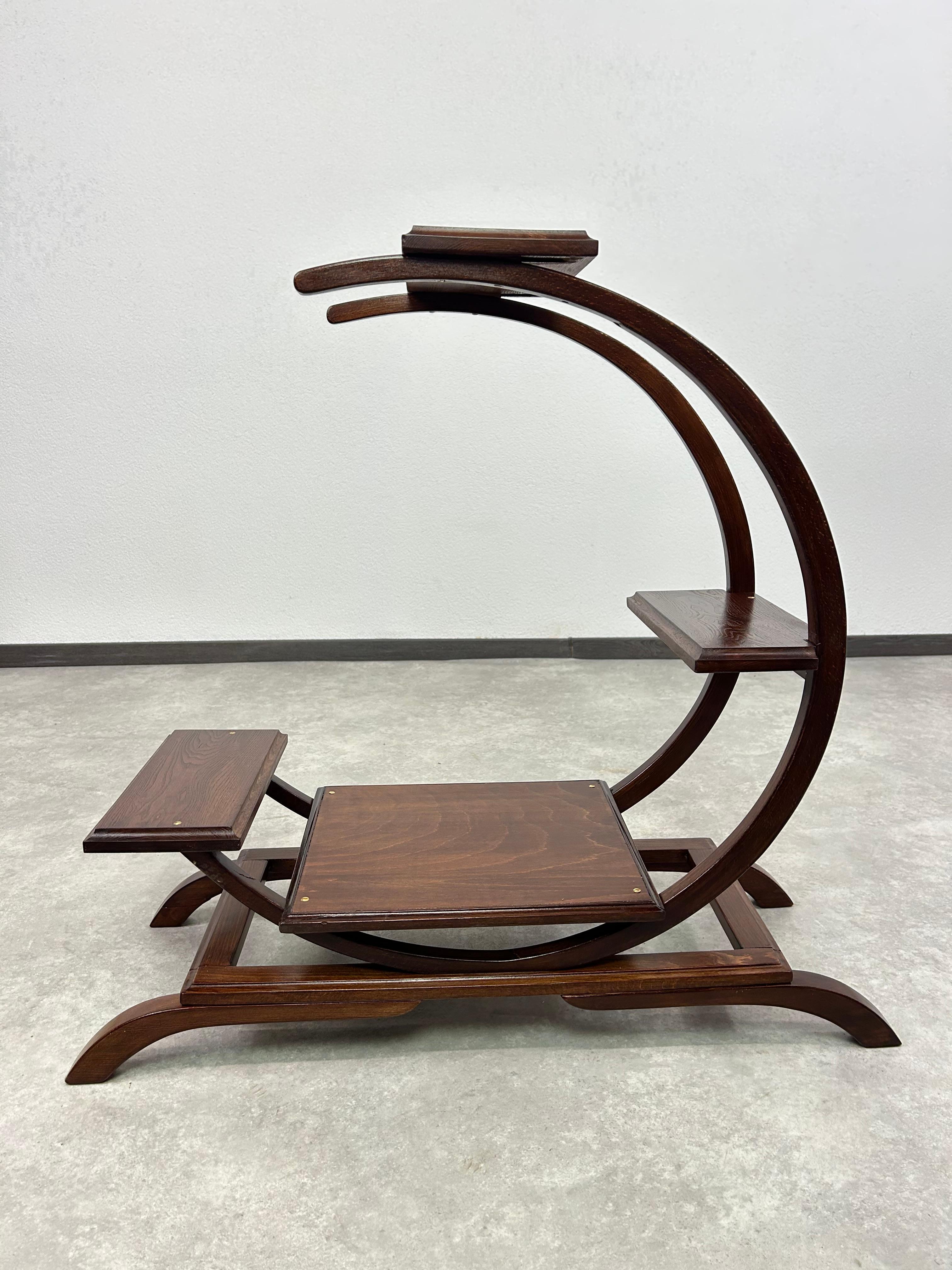 Art deco C-förmiger Pflanzenständer (Mitte des 20. Jahrhunderts) im Angebot