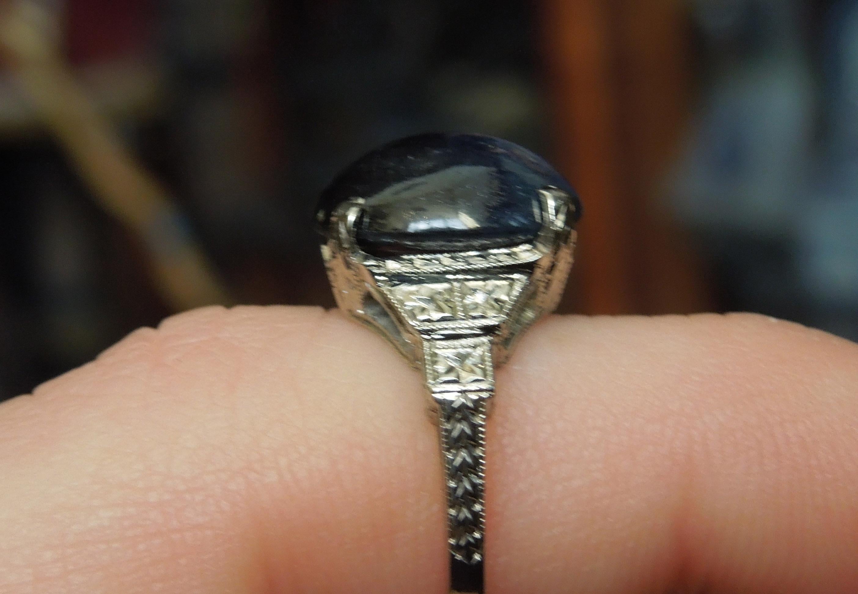 Art Deco 6.85 Carat Cabochon Sapphire Solitaire Ring 3