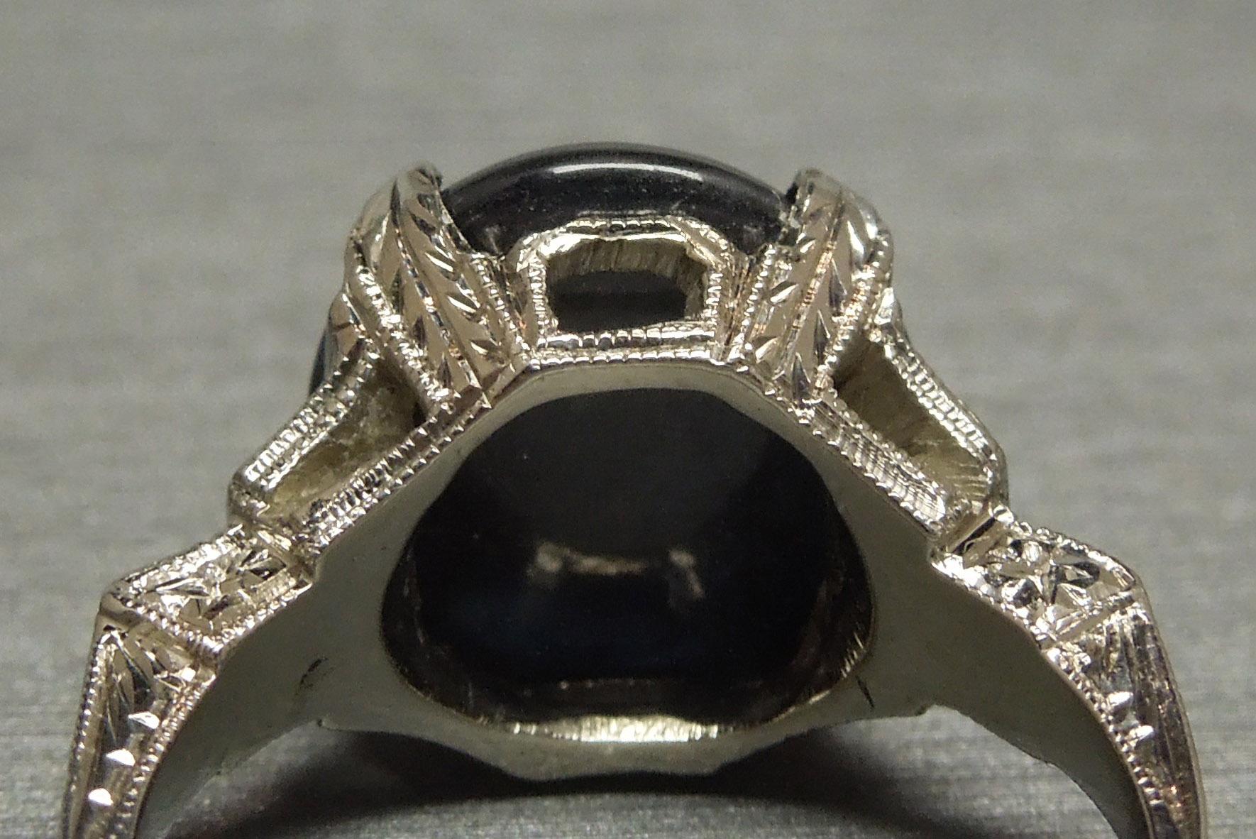 Art Deco 6.85 Carat Cabochon Sapphire Solitaire Ring 4