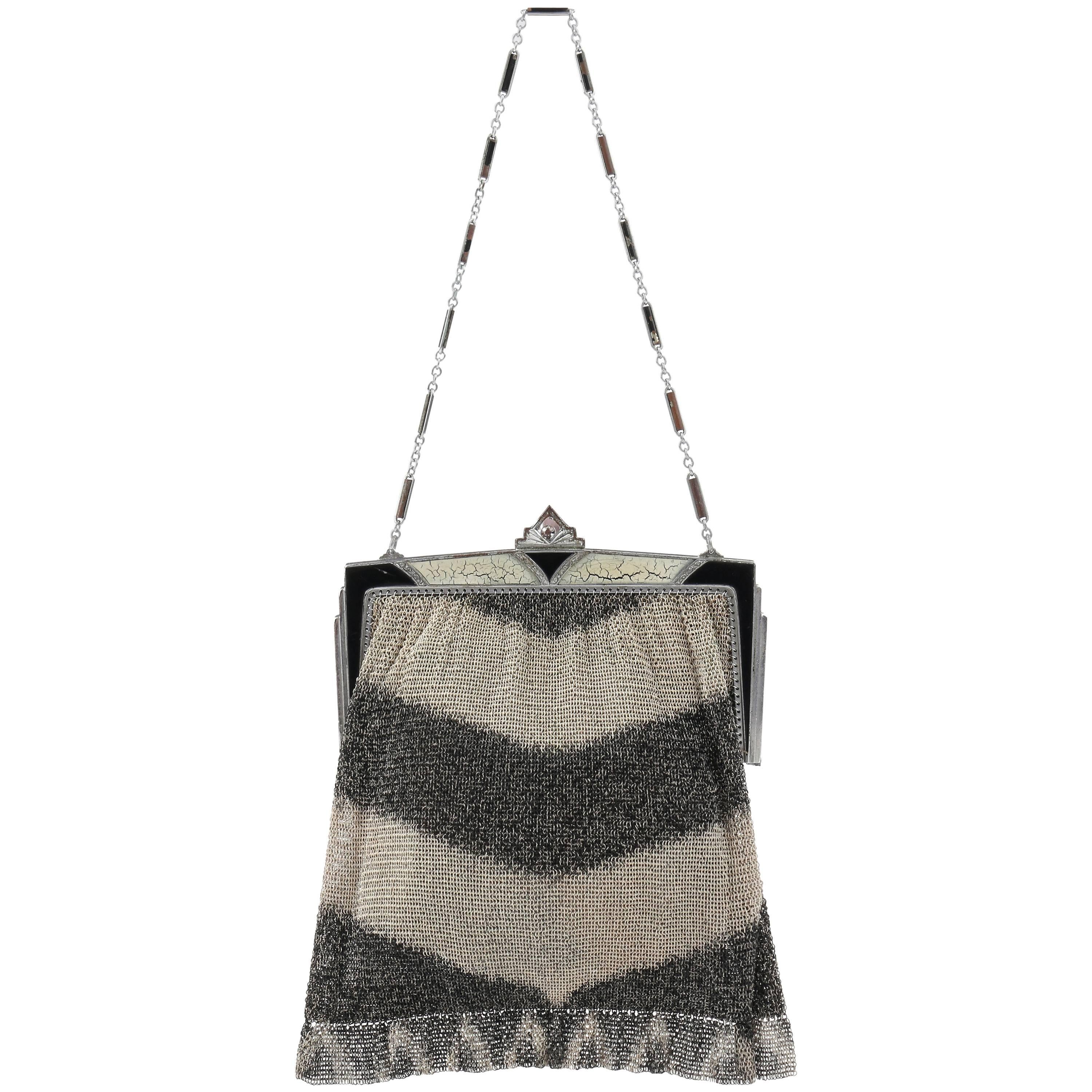 ART DECO c.1920's Gray Chevron Metal Mesh Enamel Frame Top Flapper Evening Purse