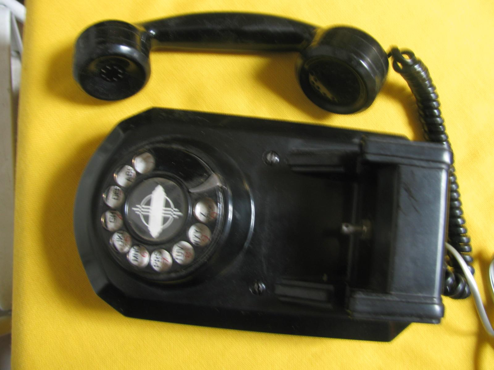 Art Deco  C1930 Wall Mount Black Bakelite Telephone 1
