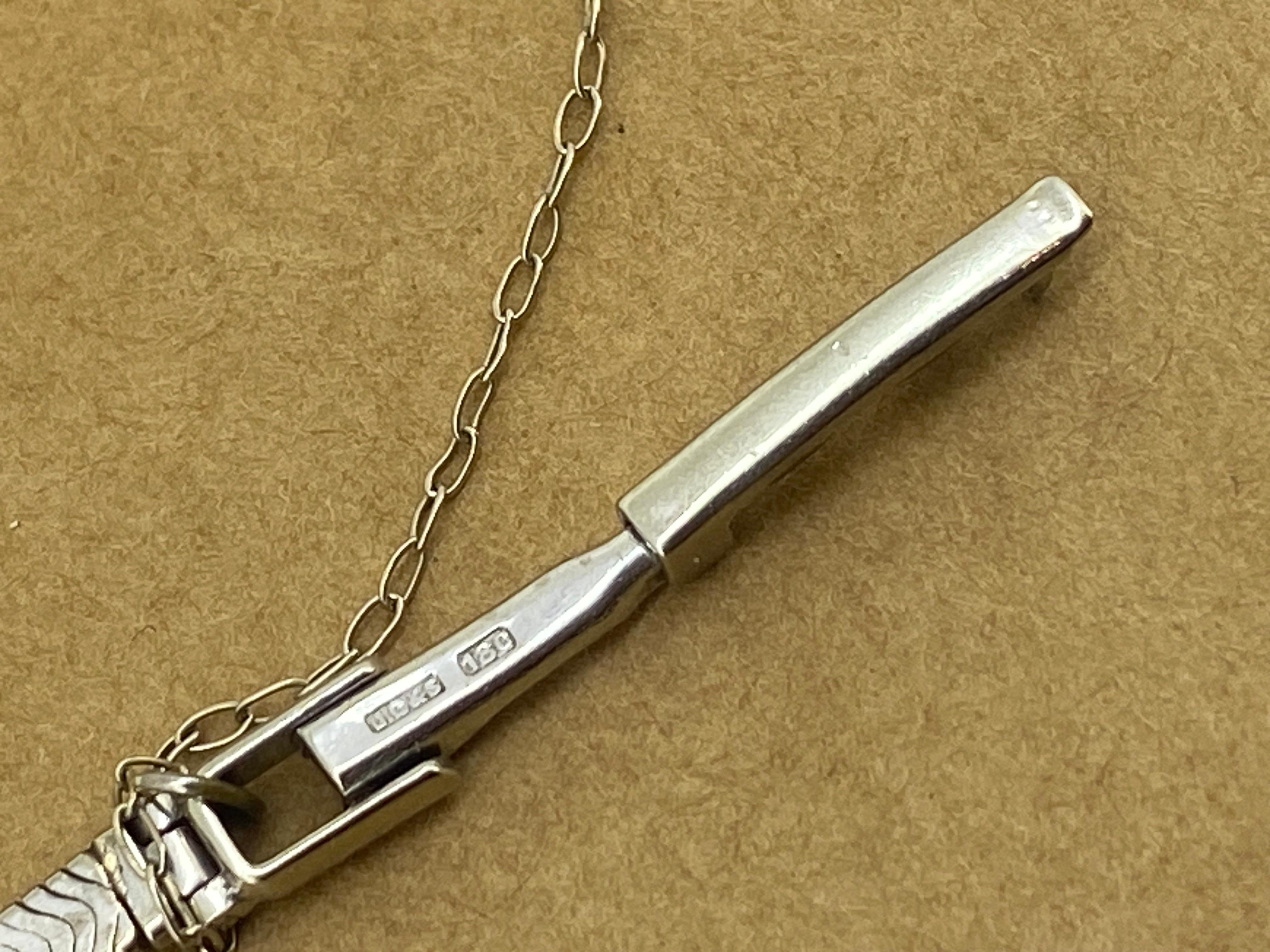 Orologio da donna Art-Deco c1947 Omega con fascia a serpente in oro 18 carati e 1,70 carati di diamanti in vendita 3