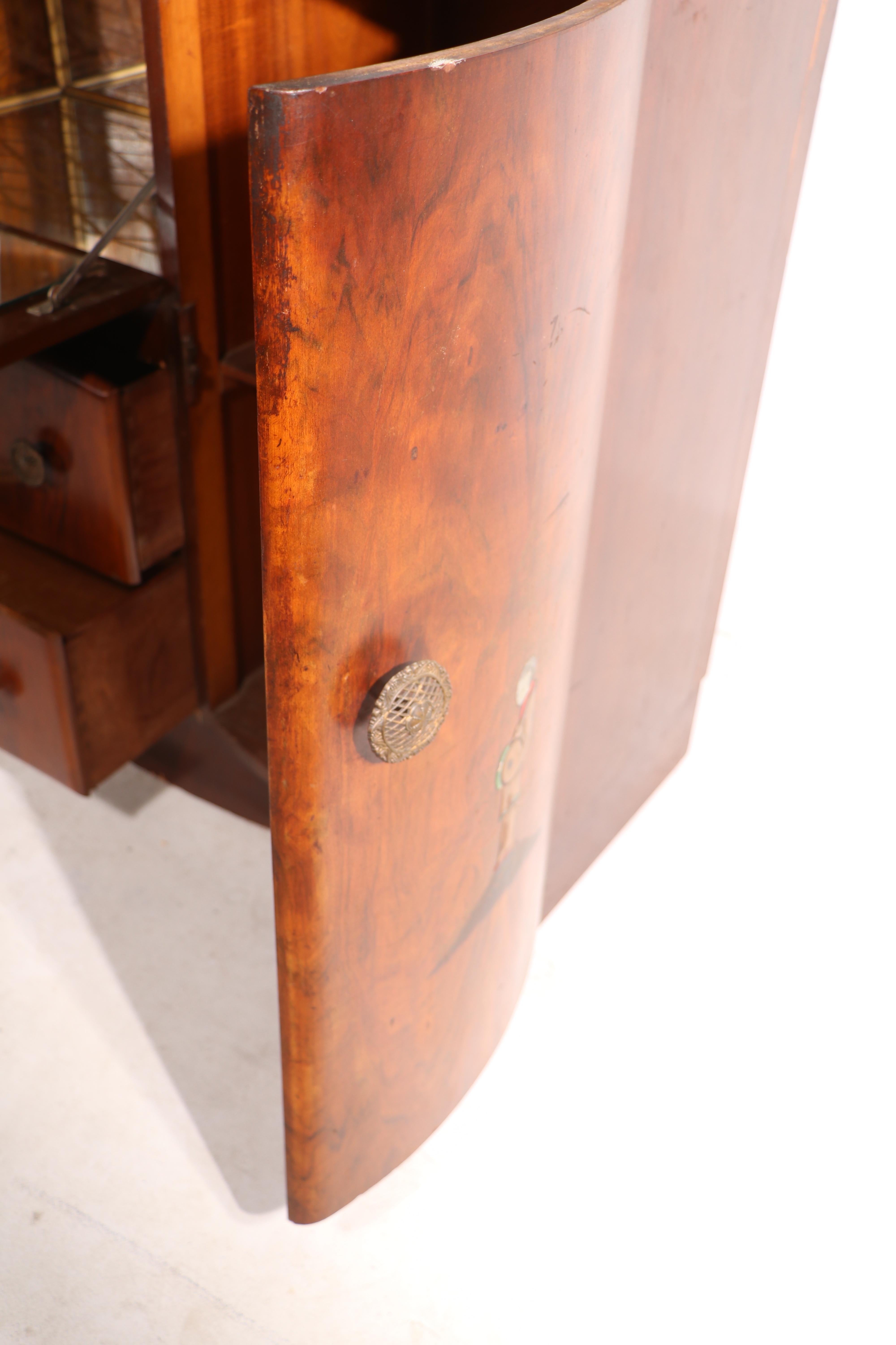 Art Deco Cabinet Bar with Japanese Figures as Decorative Motifs 5