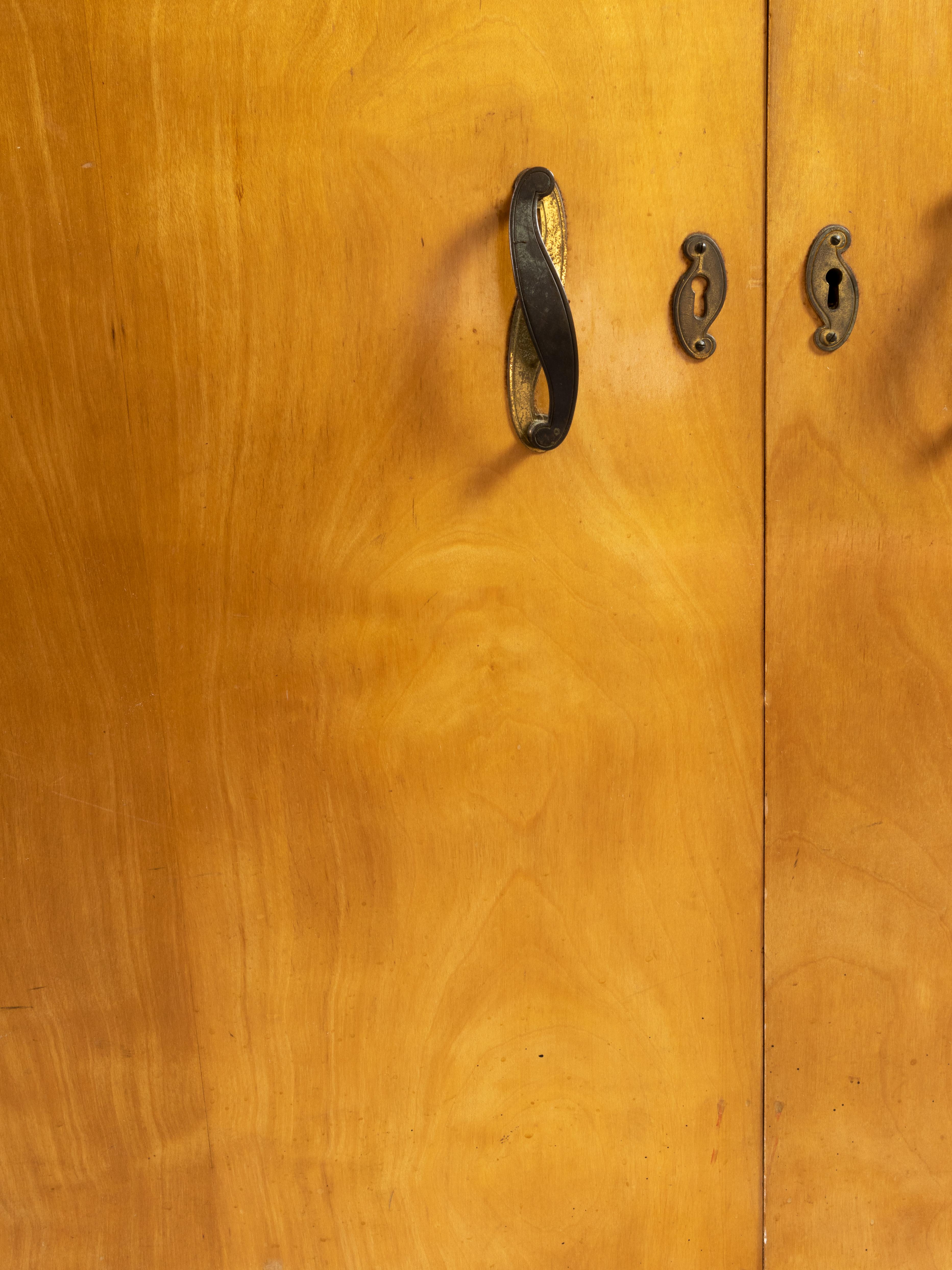 Art déco-Schrank, schwarzer Lack, Schrank, 1940er-Jahre im Angebot 4