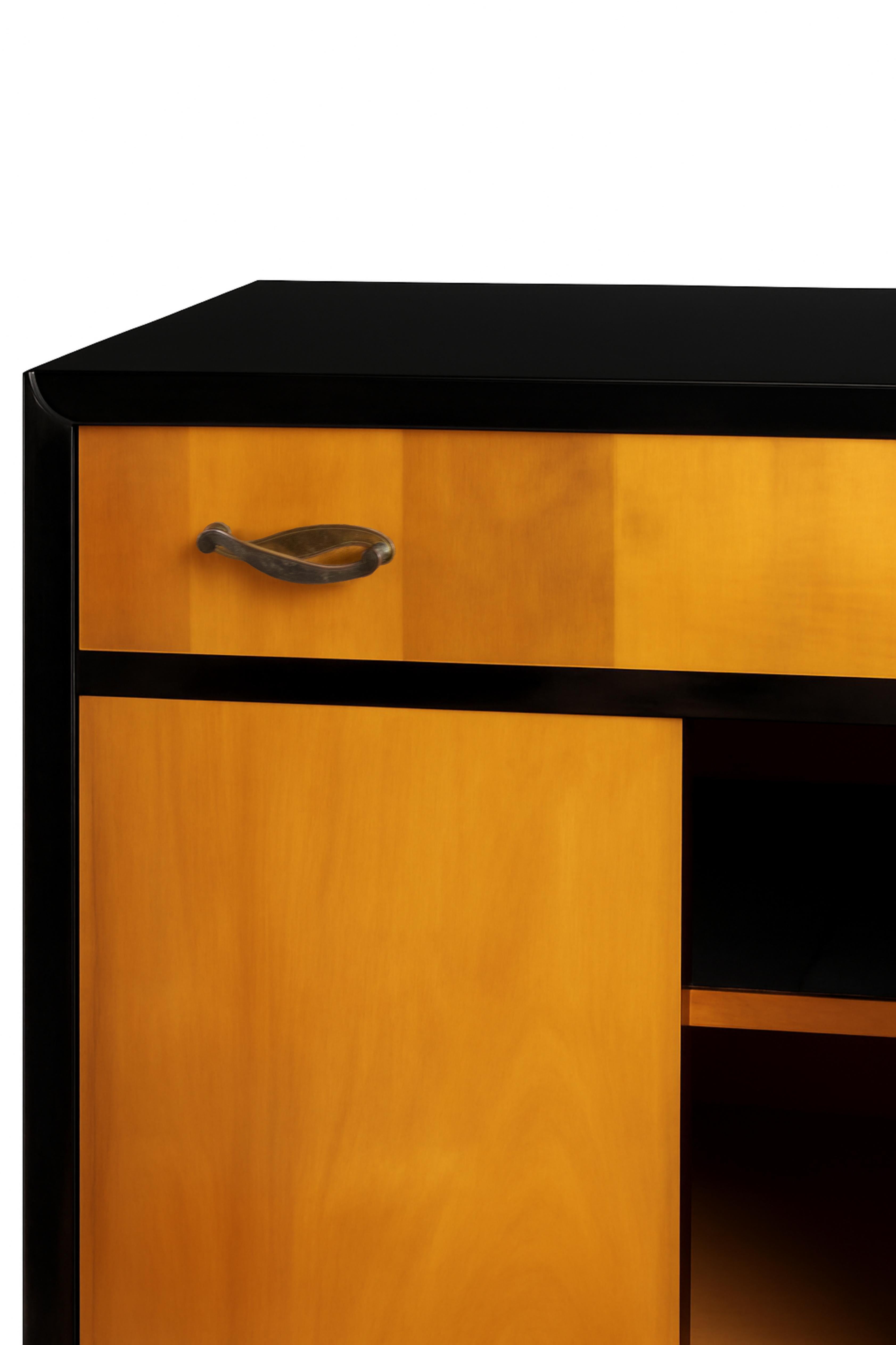Art déco-Schrank, schwarzer Lack, Schrank, 1940er-Jahre (Portugiesisch) im Angebot