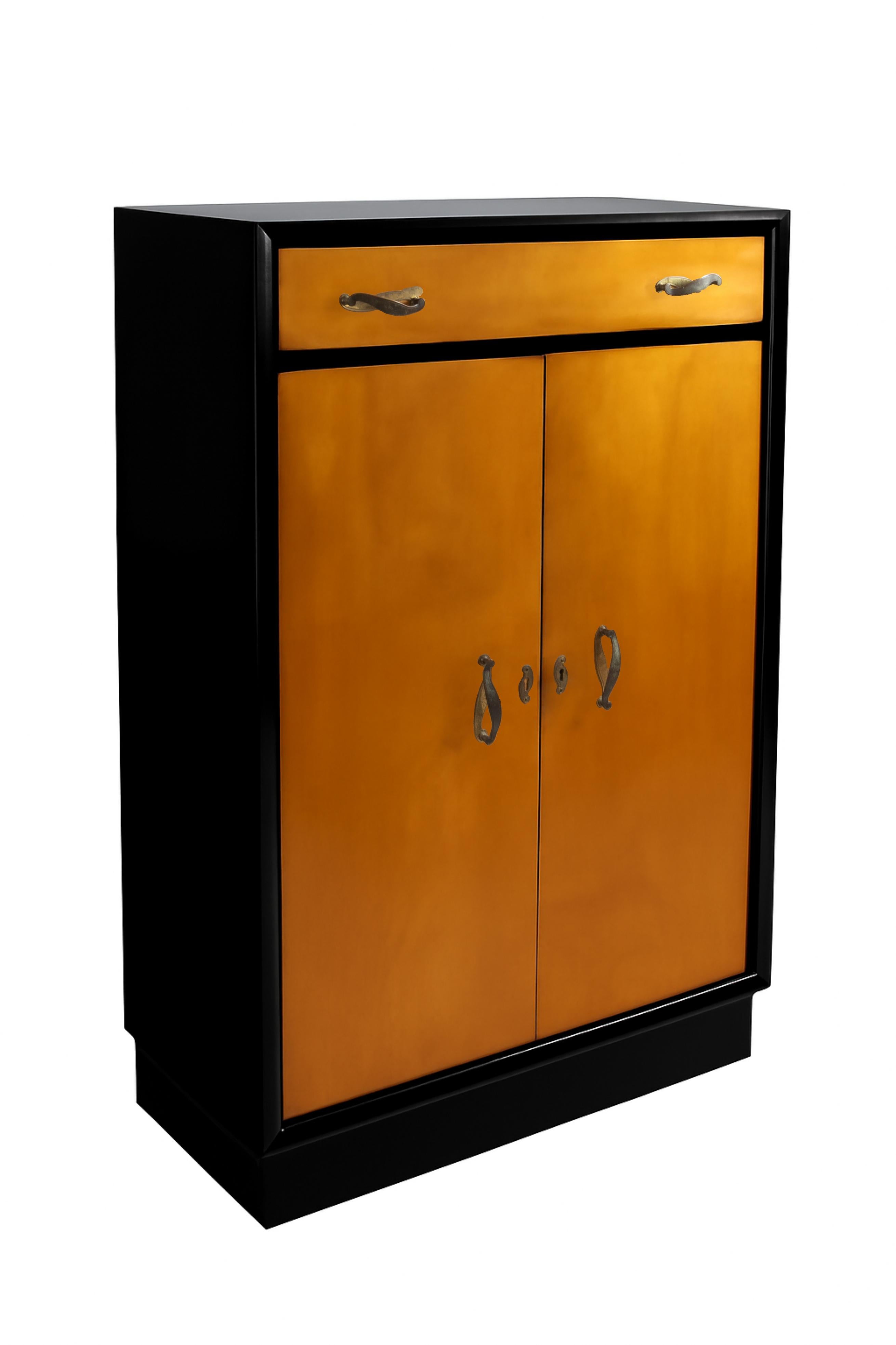 Art déco-Schrank, schwarzer Lack, Schrank, 1940er-Jahre (Metall) im Angebot