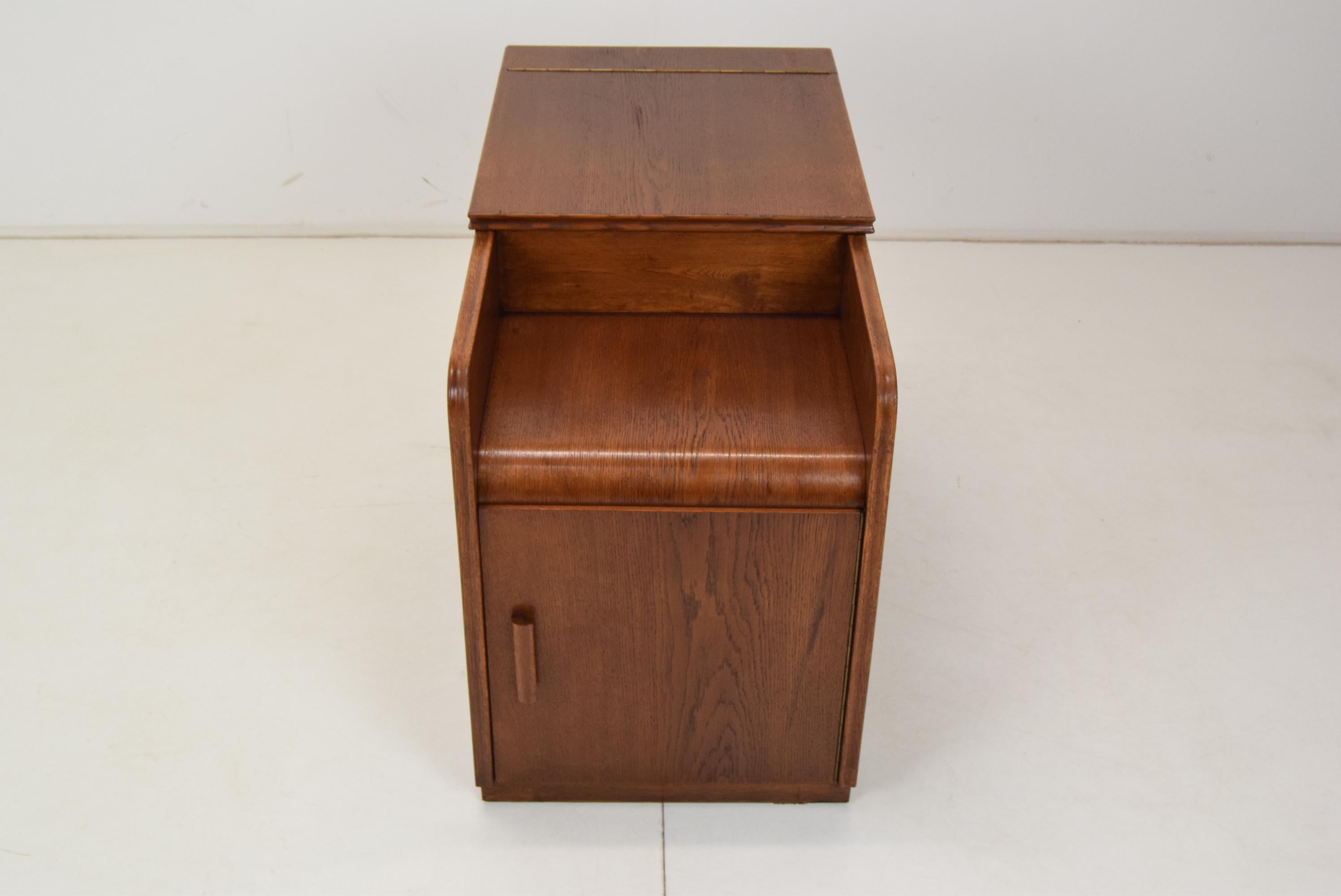 Art Deco Cabinet Box, 1940's In Good Condition For Sale In Praha, CZ