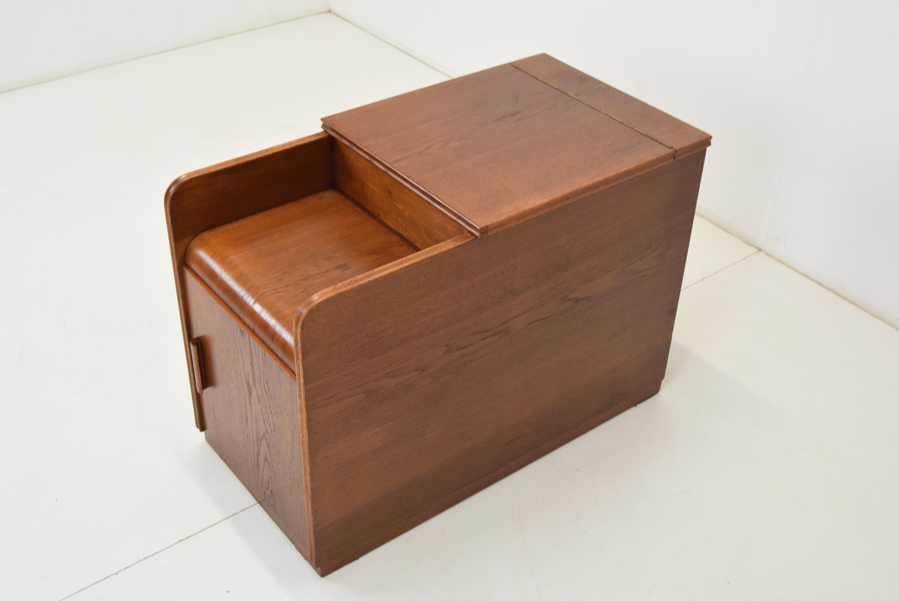 Mid-20th Century Art Deco Cabinet Box, 1940's For Sale