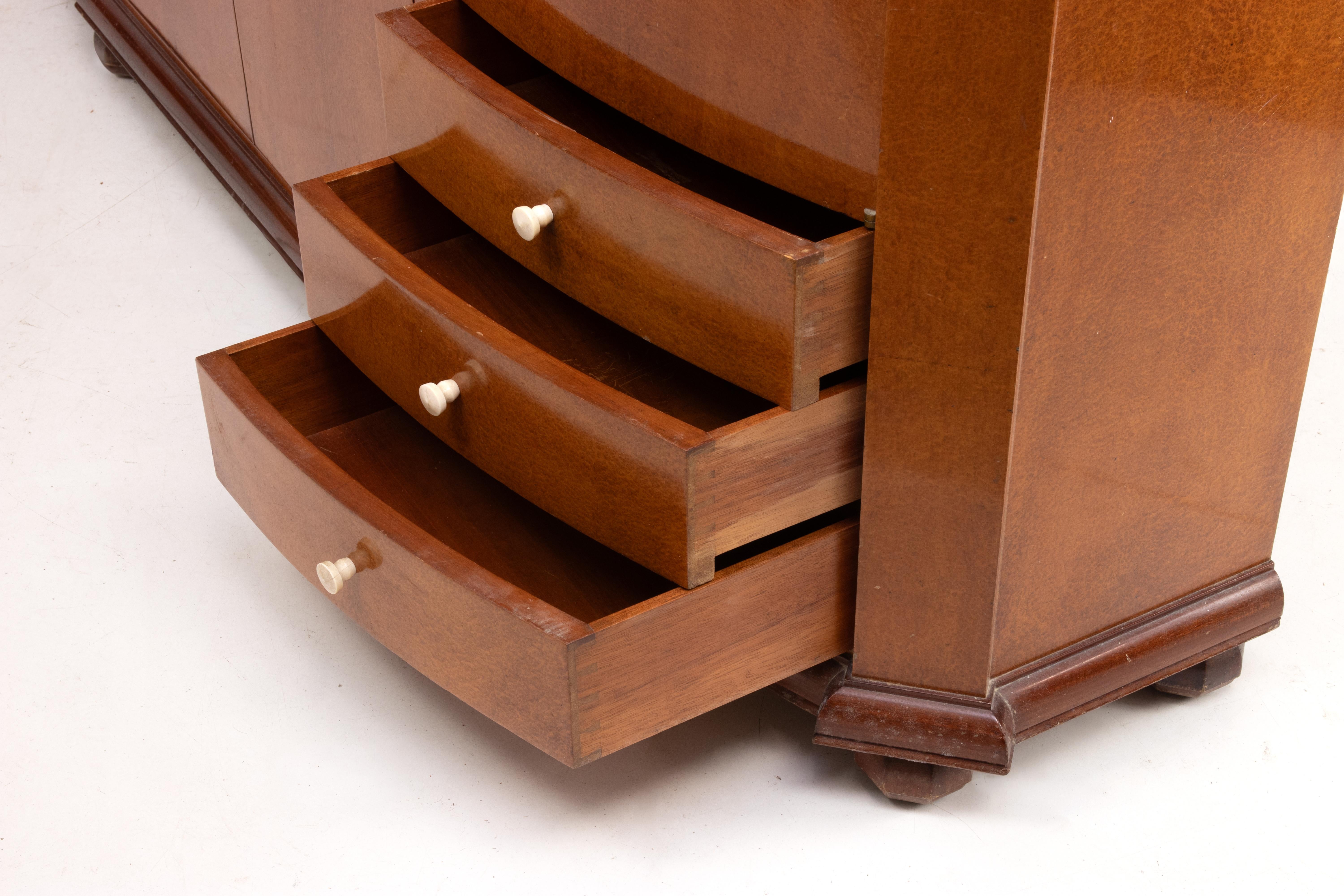 Fine Art Deco Mahogany Cabinet, attributed to Jules Leleu, circa 1925 For Sale 4