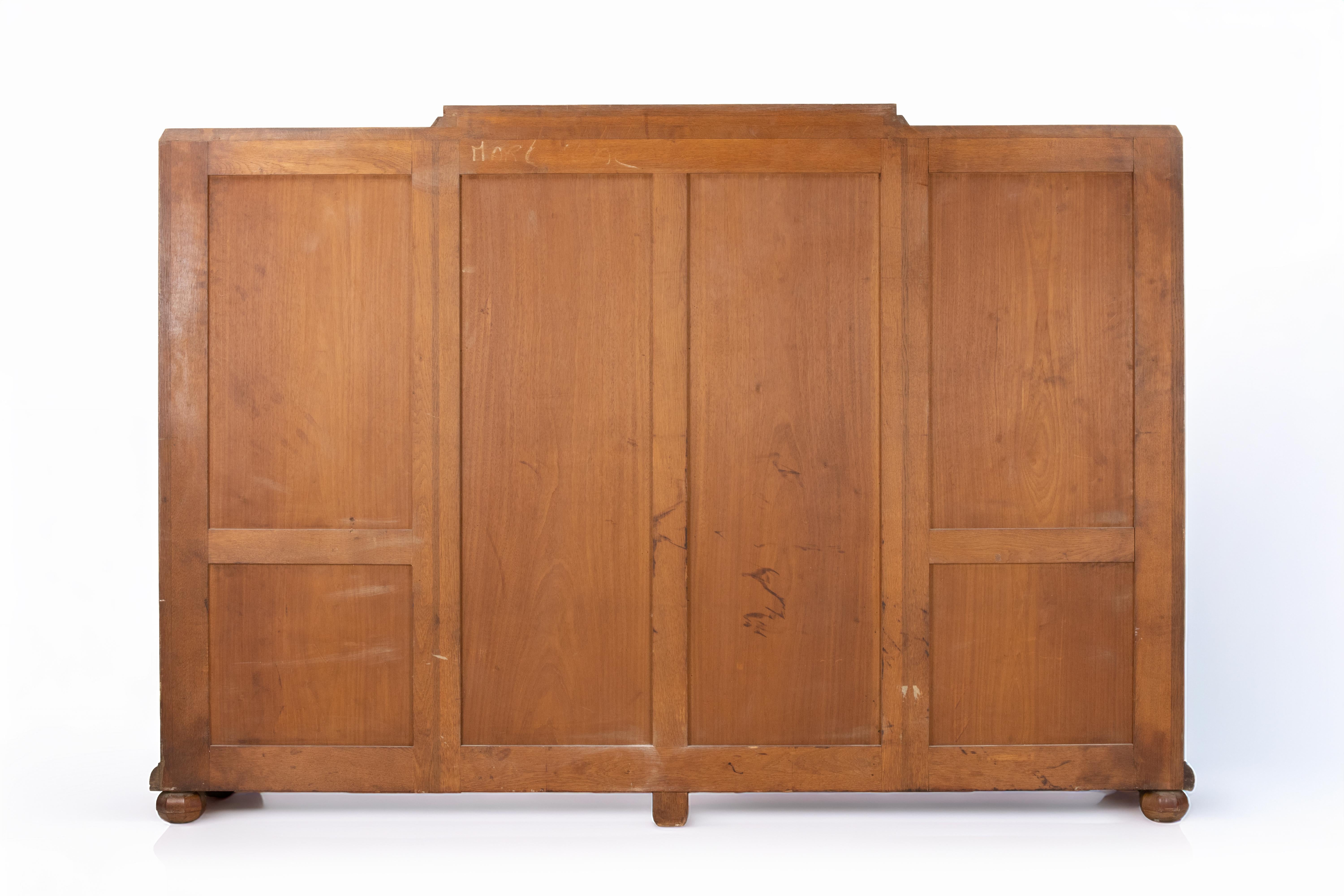 Fine Art Deco Mahogany Cabinet, attributed to Jules Leleu, circa 1925 In Good Condition For Sale In Roma, IT