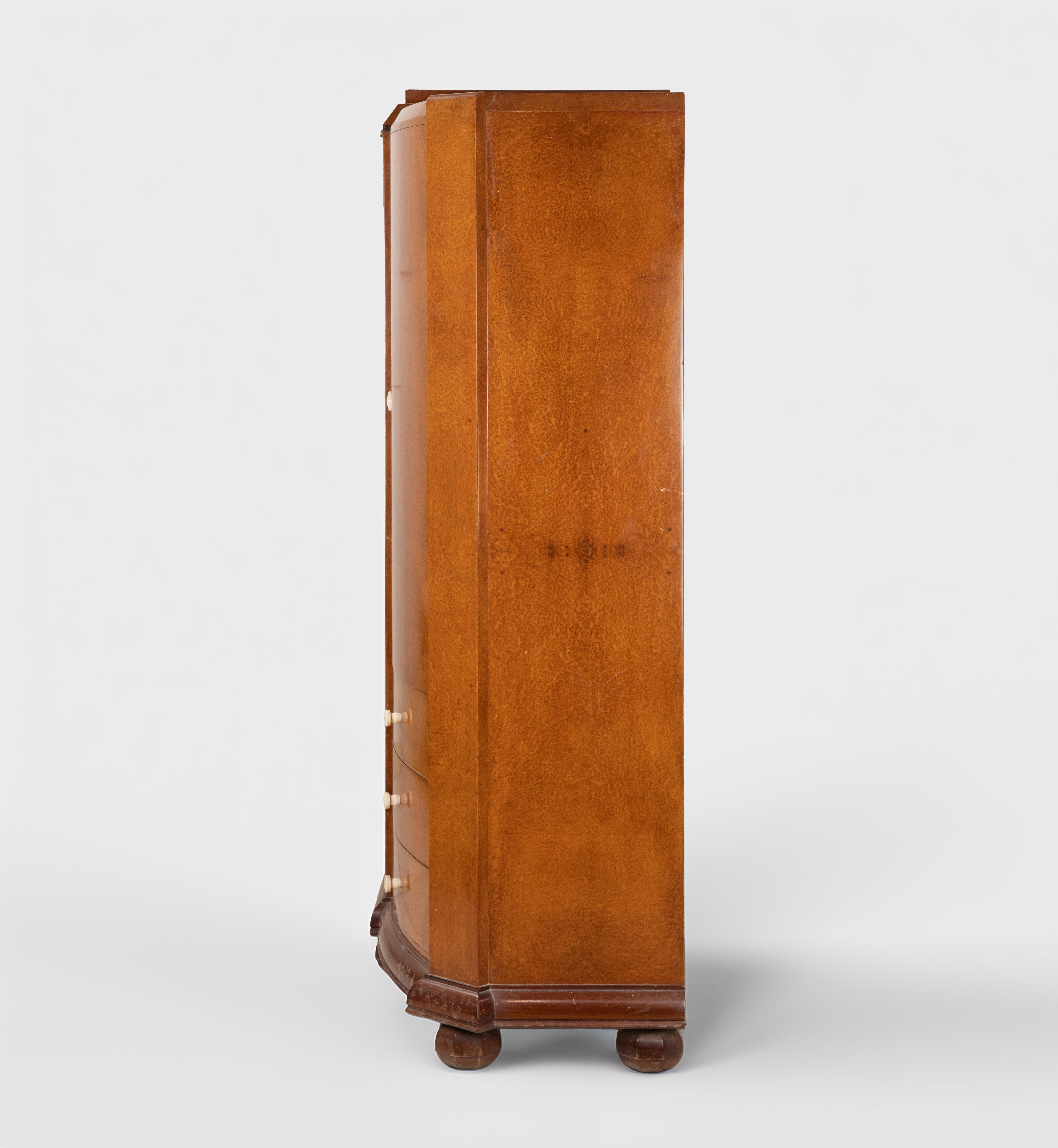 Fine Art Deco Mahogany Cabinet, attributed to Jules Leleu, circa 1925 For Sale 3