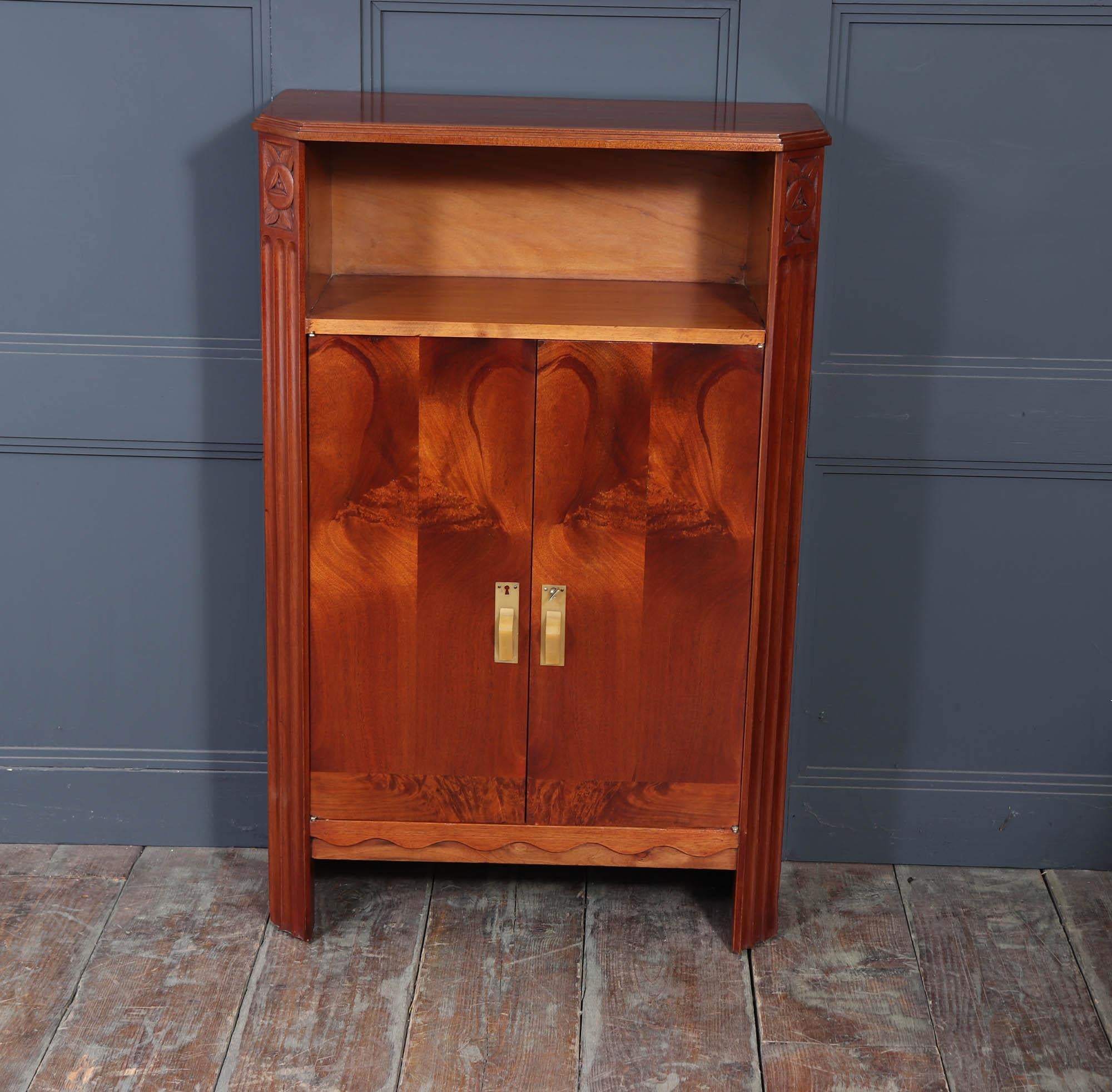 Art Deco Cabinet c.1930 In Good Condition For Sale In Paddock Wood Tonbridge, GB
