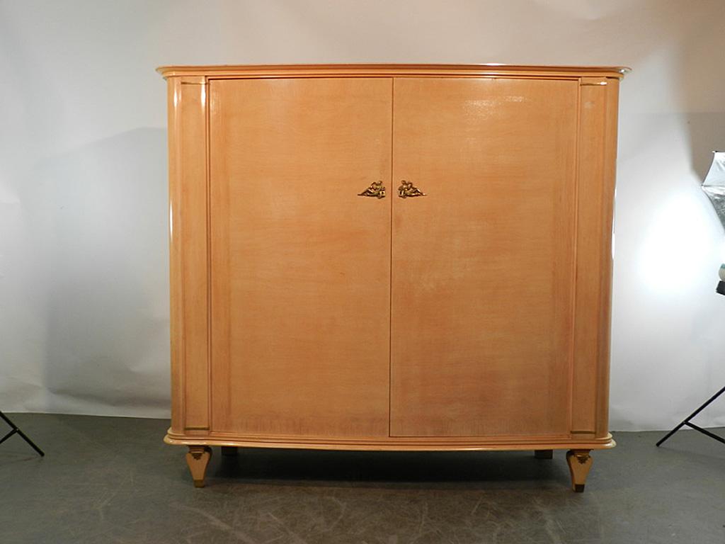 French Art Deco Cabinet in Sycamore Veneer, circa 1940 For Sale
