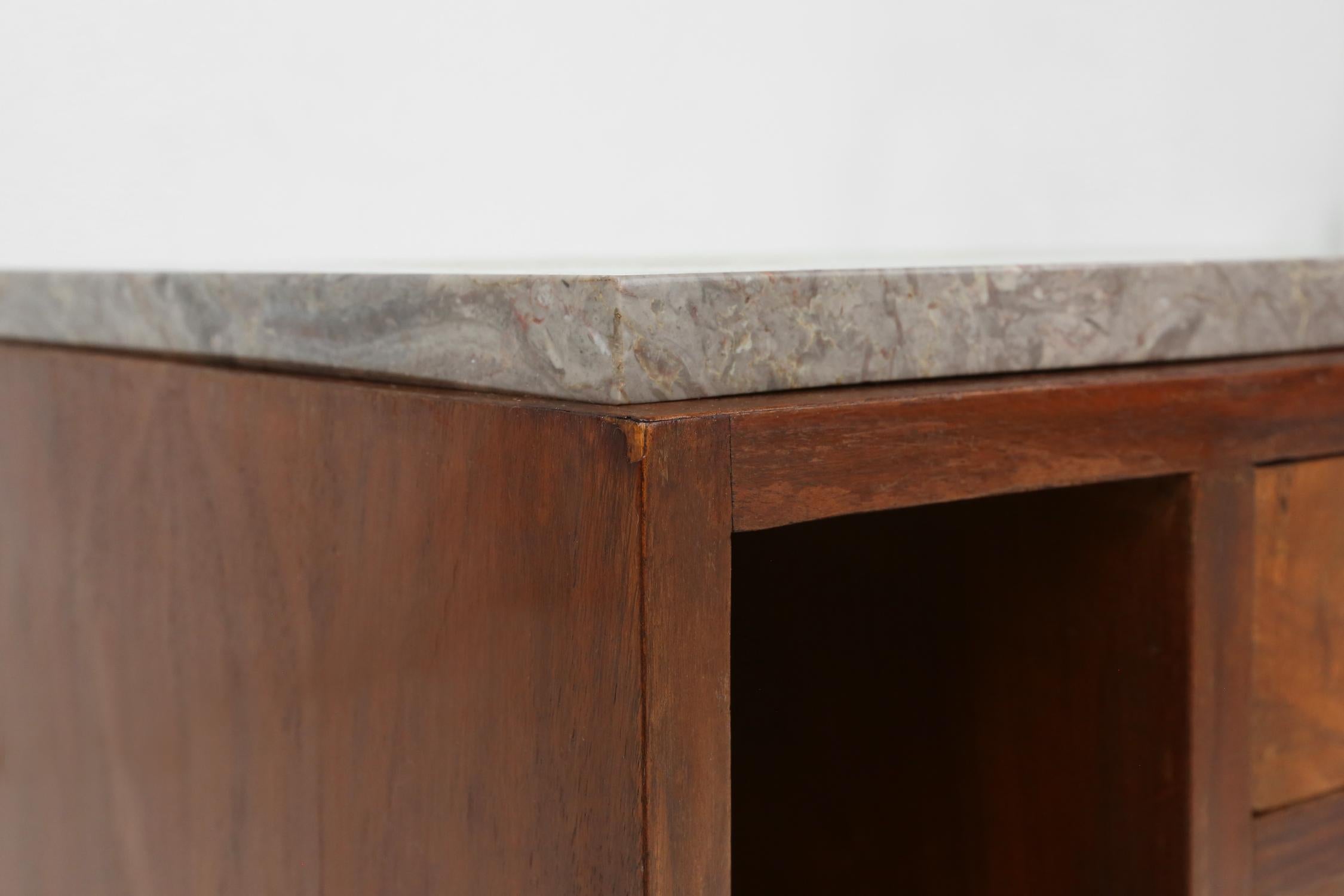 Meuble de rangement Art déco en bois avec plateau en marbre, France, vers 1930 en vente 3