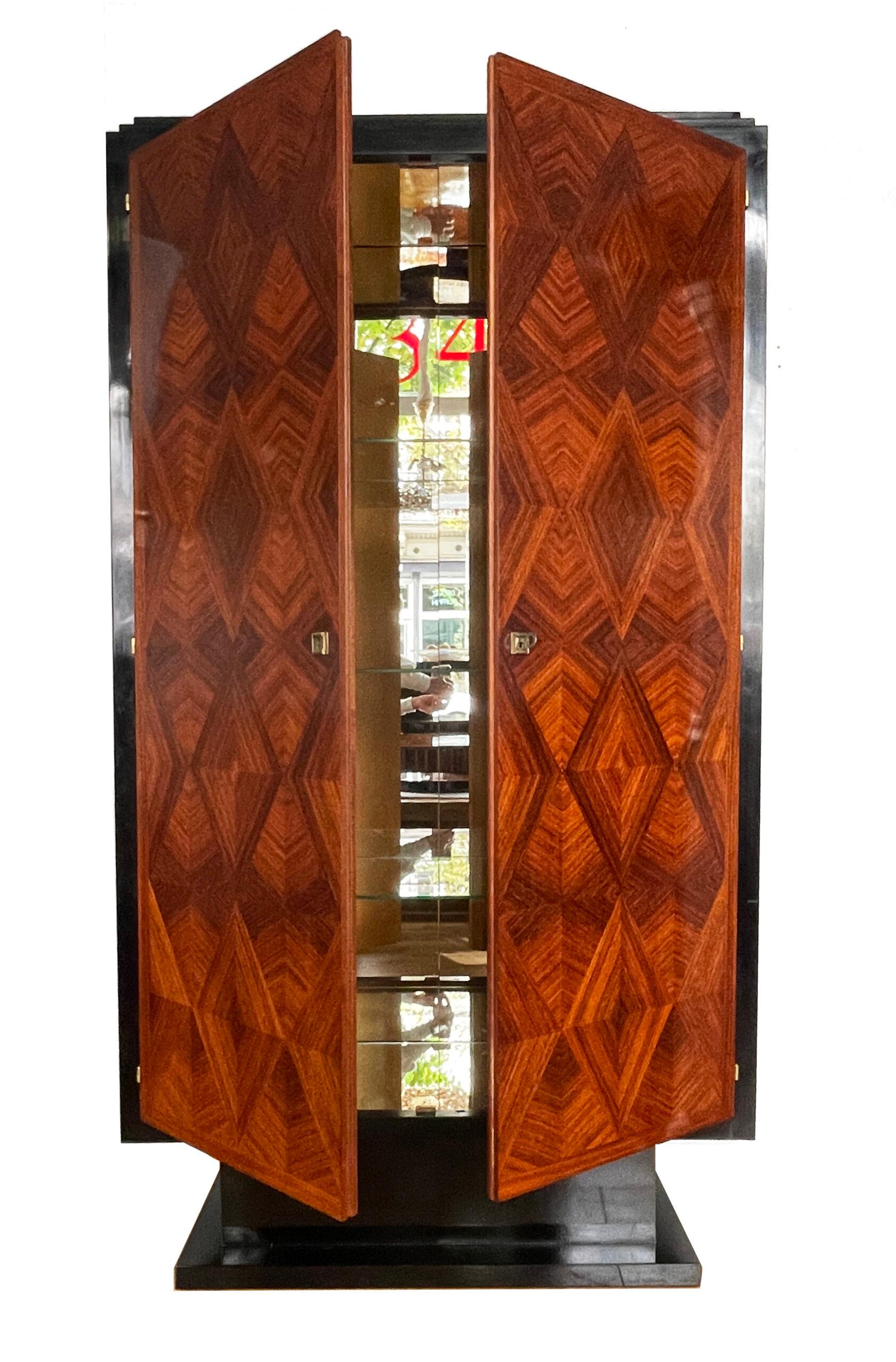 Mobile Art Deco in legno pregiato in vendita 1