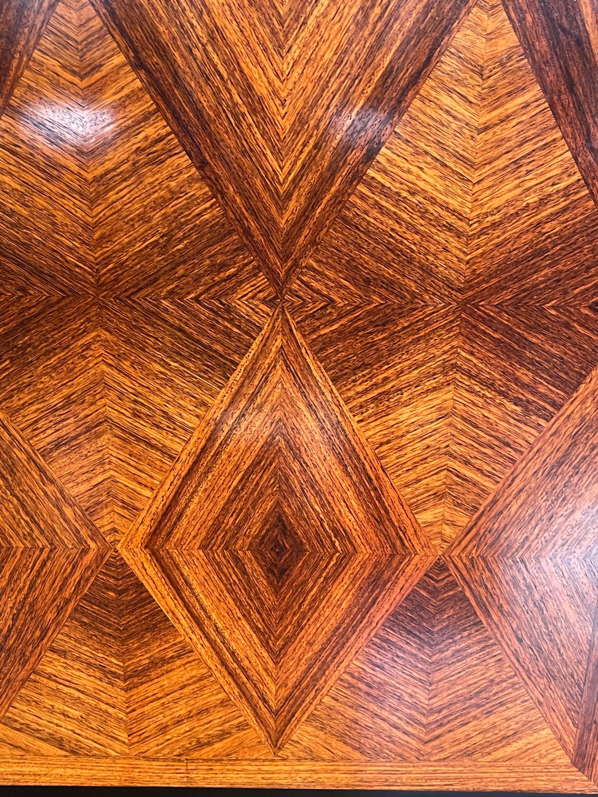 Mobile Art Deco in legno pregiato in vendita 2