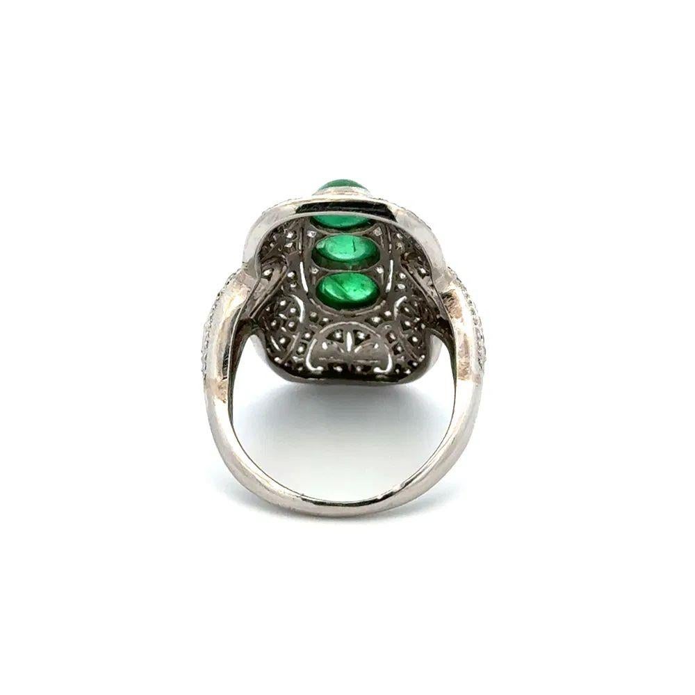 Art Deco Cabochon Smaragd und Diamant Platin Statement Vintage Kuppel Ring (Gemischter Schliff) im Angebot