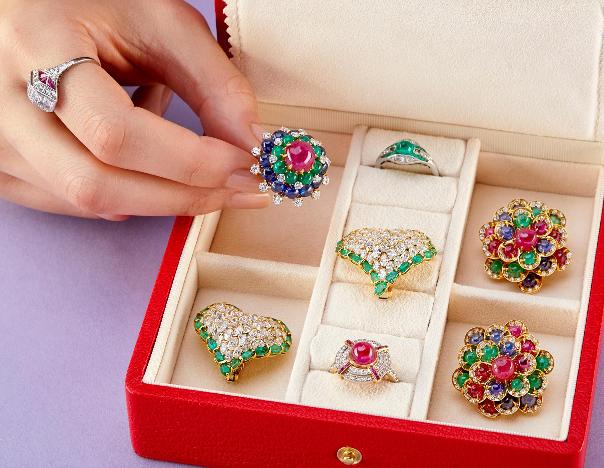 Art Deco Cabochon Emerald and Diamond Ring For Sale 2