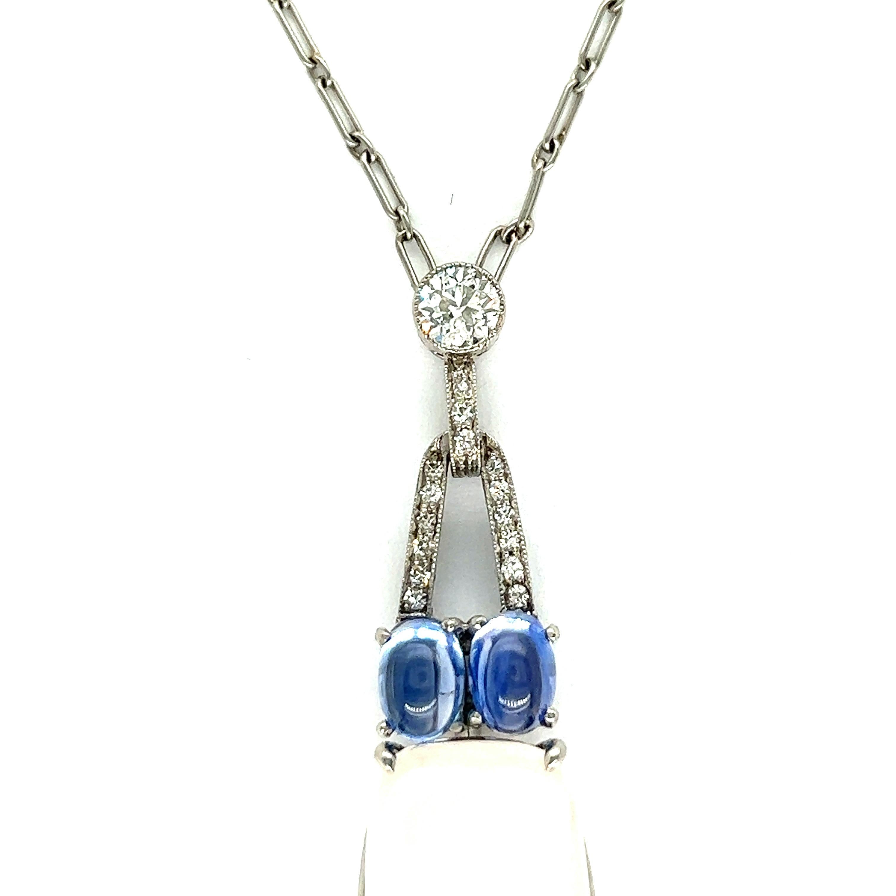 Art Deco Cabochon Moonstone Sapphire Pendant Necklace In Good Condition For Sale In New York, NY