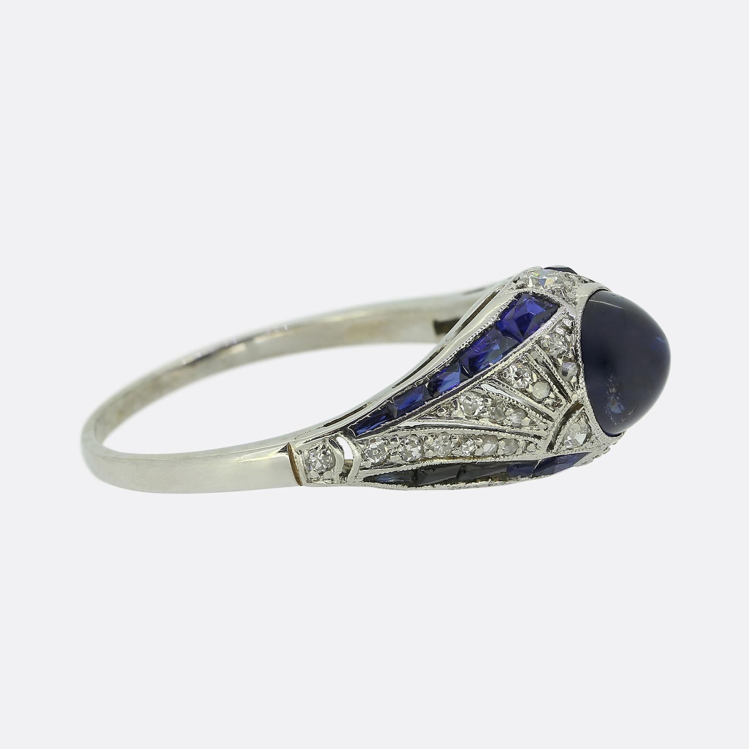 Art Deco Cabochon Sapphire and Diamond Ring In Good Condition For Sale In London, GB