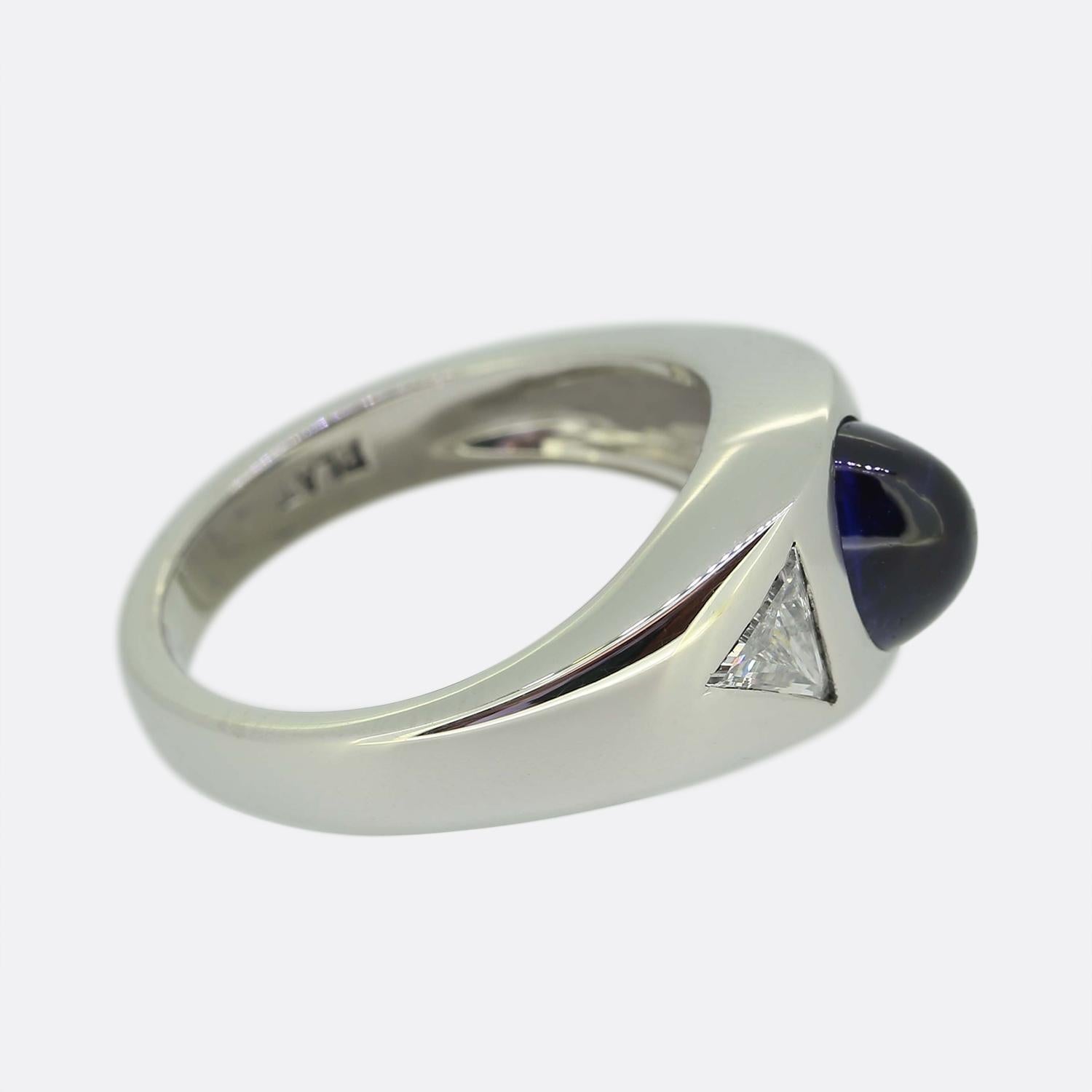 Art Deco Cabochon Sapphire and Diamond Three Stone Ring In Excellent Condition In London, GB