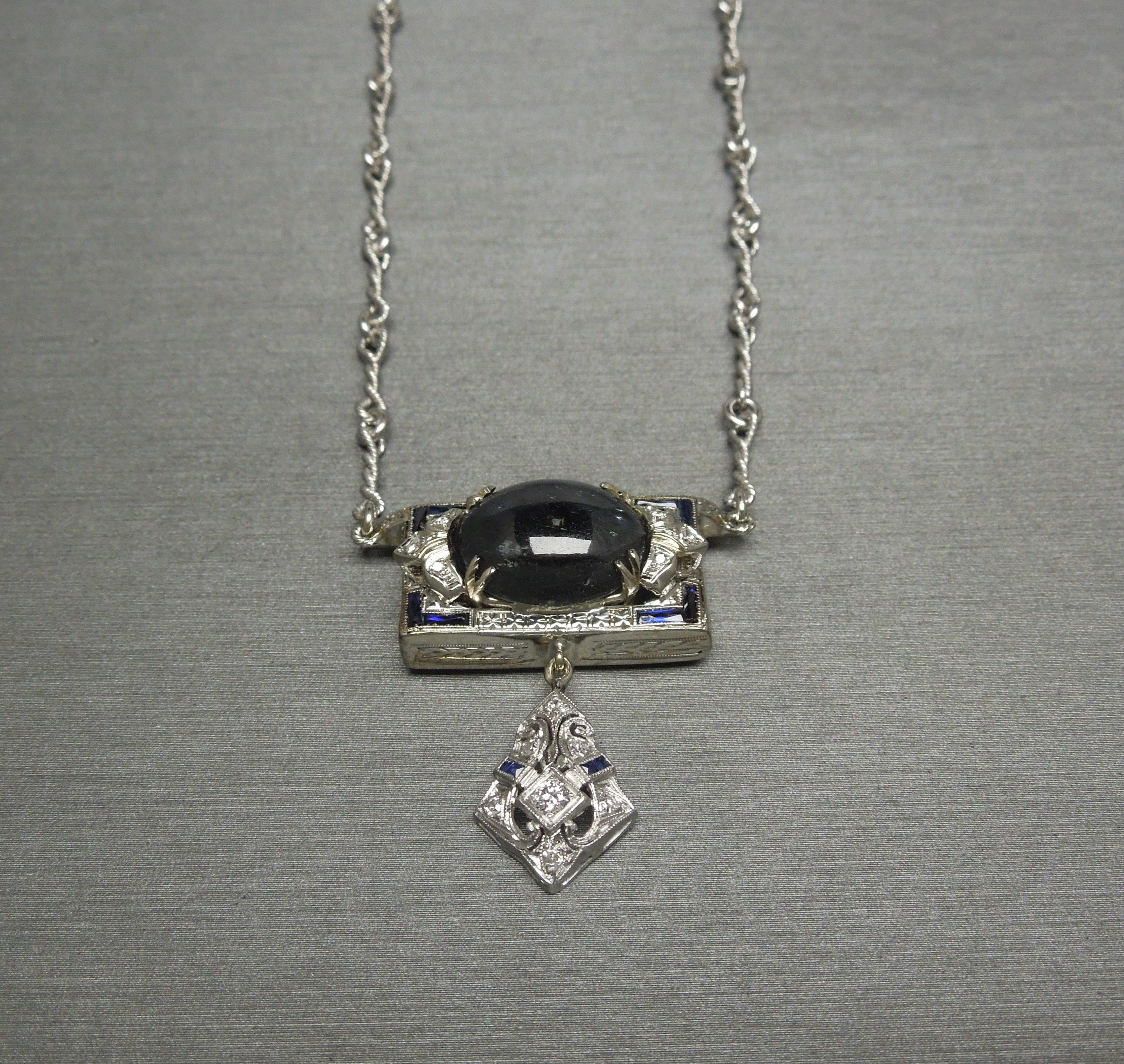 Art Deco Cabochon Sapphire Necklace In Good Condition For Sale In METAIRIE, LA
