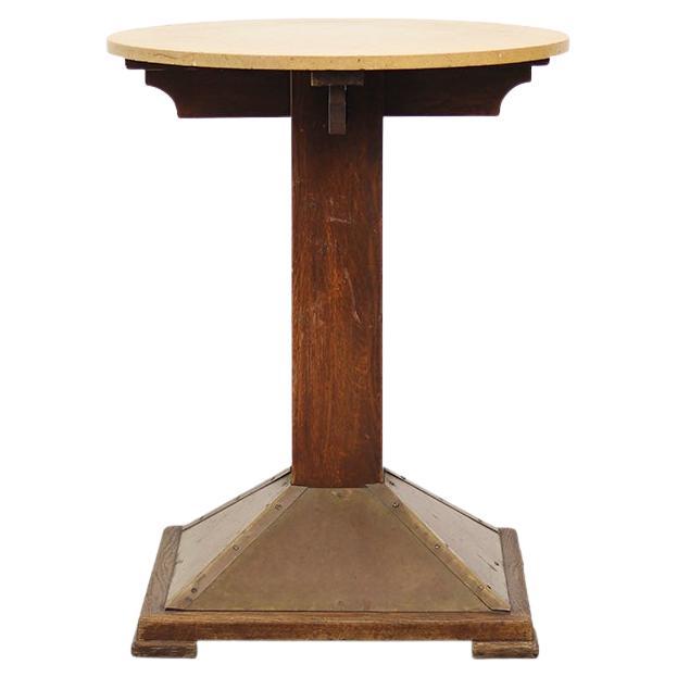 Table de café Art Déco en laiton et marbre