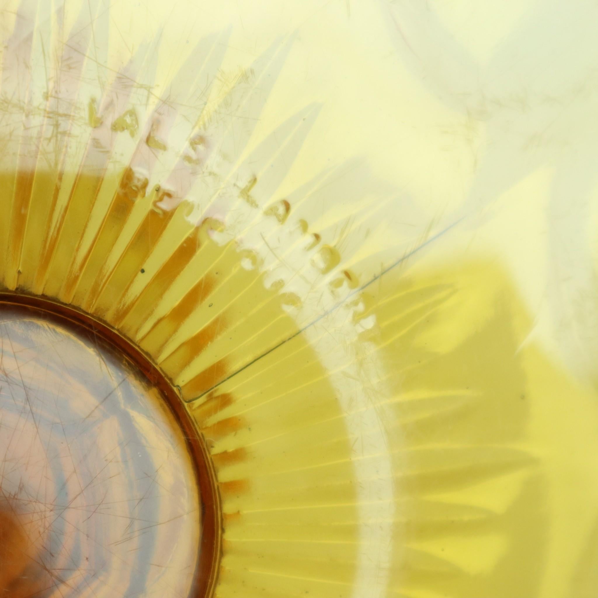 Art Deco Tortenständer Standard Bernstein Luxval 1935 VSL im Angebot 1