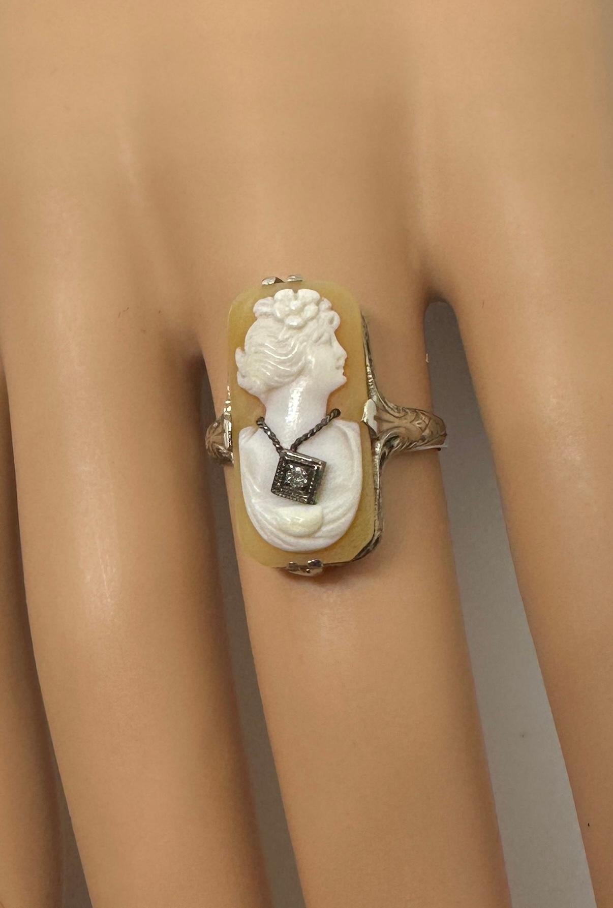 Round Cut Art Deco Cameo Diamond Ring 14 Karat White Gold Cameo Habille Filigree Antique For Sale