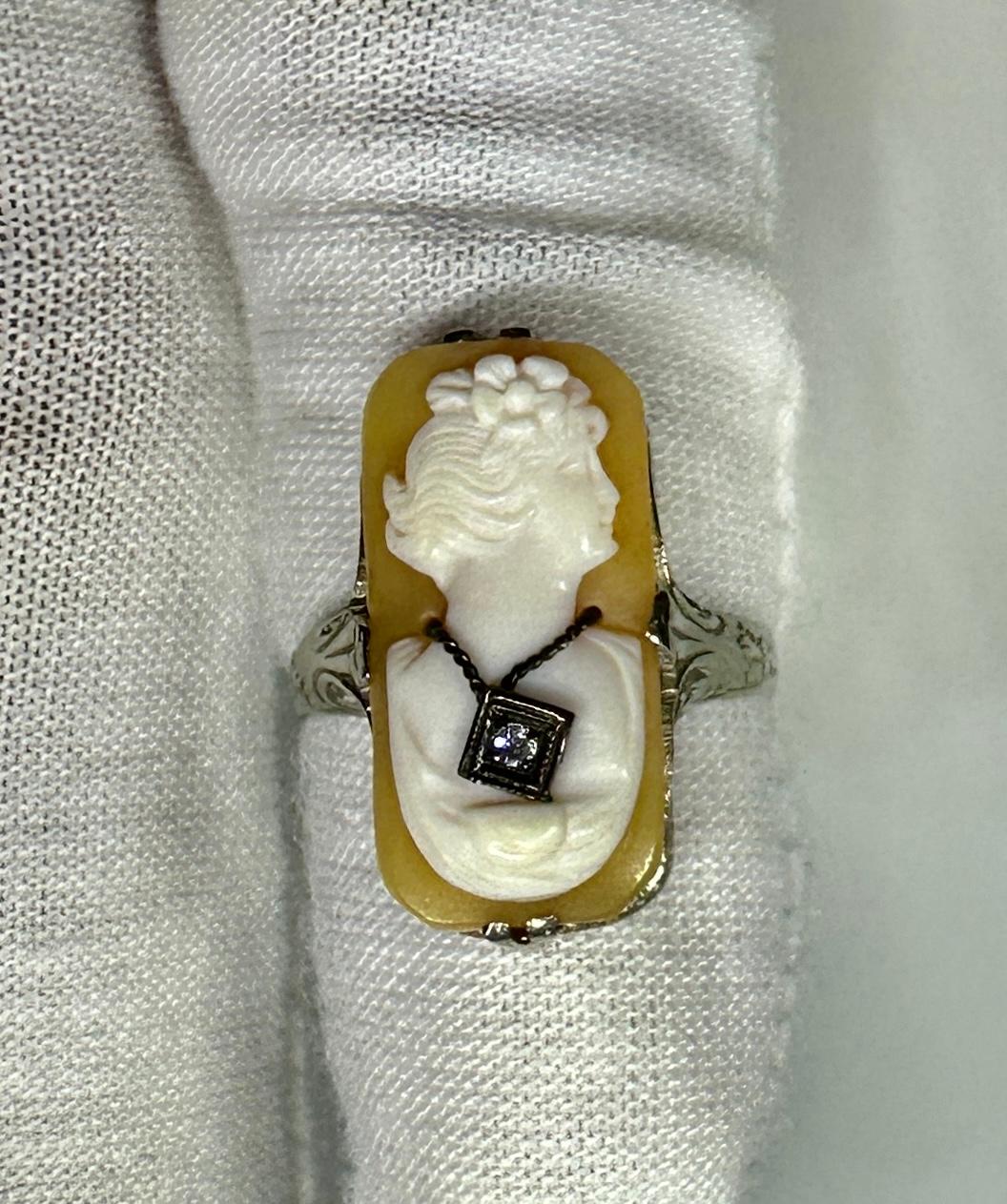 Women's Art Deco Cameo Diamond Ring 14 Karat White Gold Cameo Habille Filigree Antique For Sale