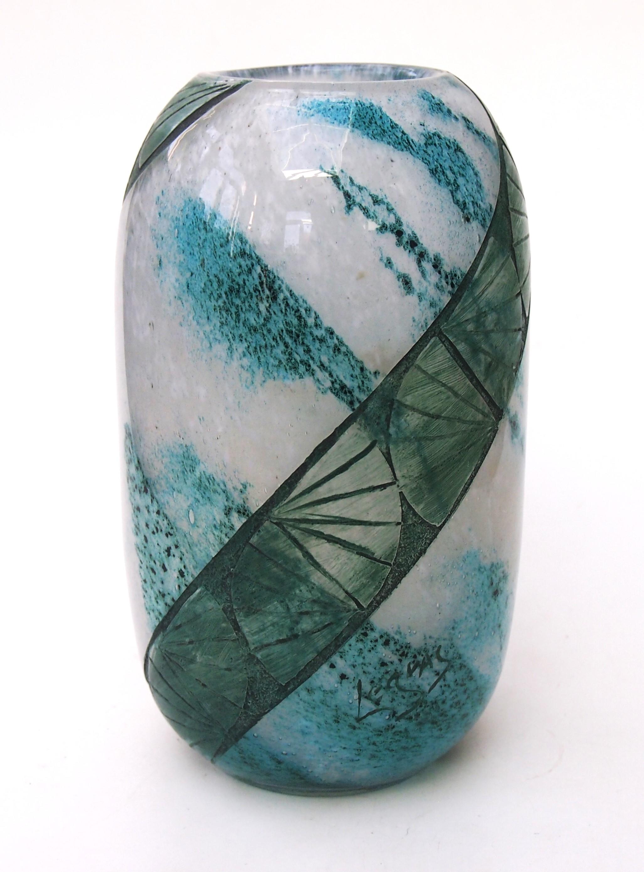 Français Vase en verre camée Art Déco signé par Legras vers 1920, avec une provenance inhabituelle en vente