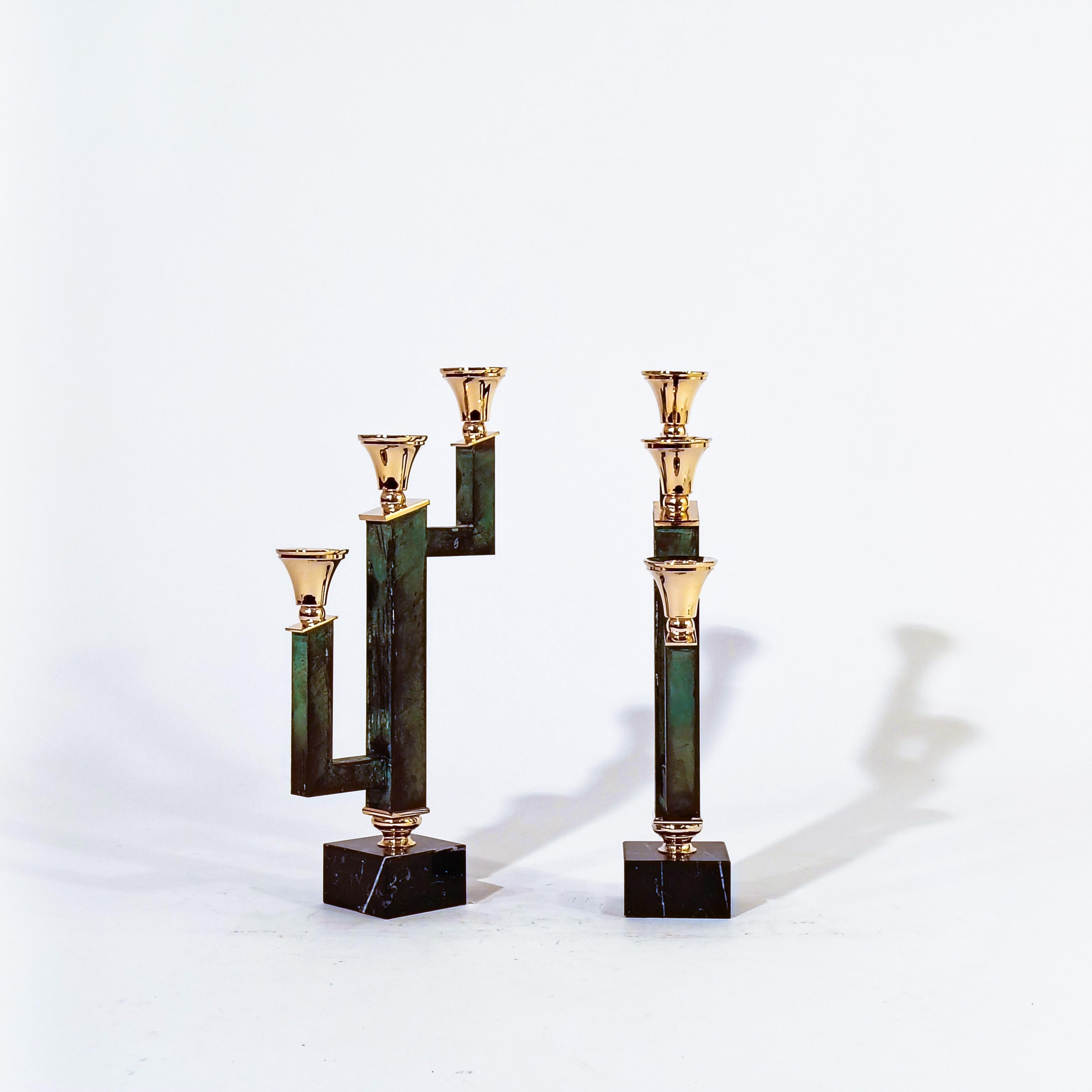 Art-Déco-Kandelaber. Gealtertes Kupfer und Marmor, Italien, 1960er Jahre im Angebot 1