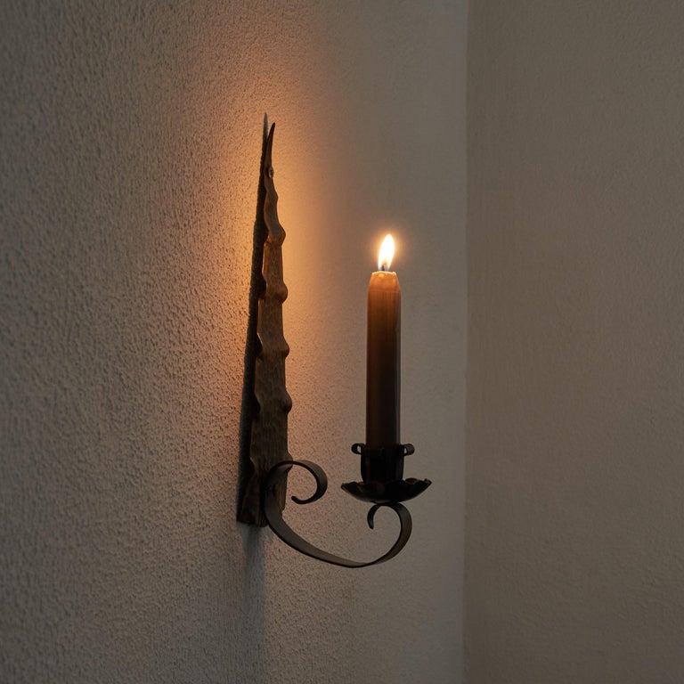 XX secolo Candelabro Art Déco in rame martellato a mano, anni '20 in vendita