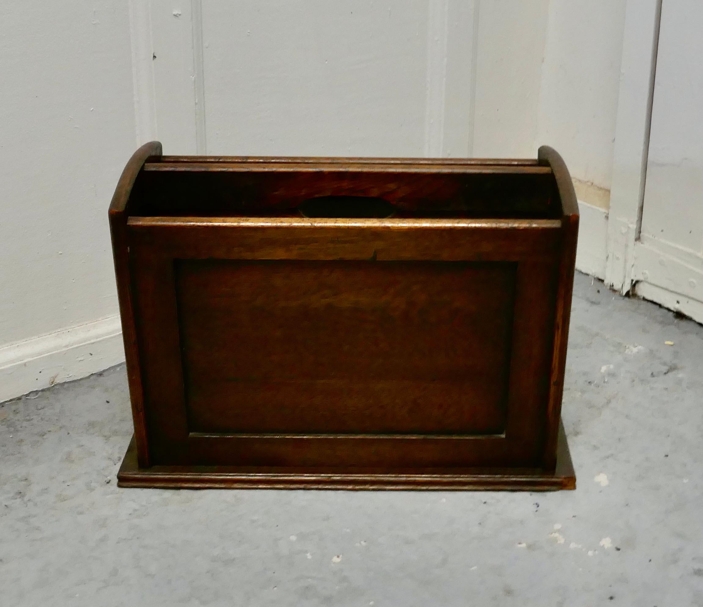 Art Deco Canterbury Magazine Rack In Good Condition For Sale In Chillerton, Isle of Wight