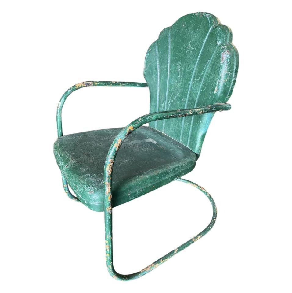 American Art Deco Cantilevered Steel Clam Shell Patio Lounge Chair For Sale
