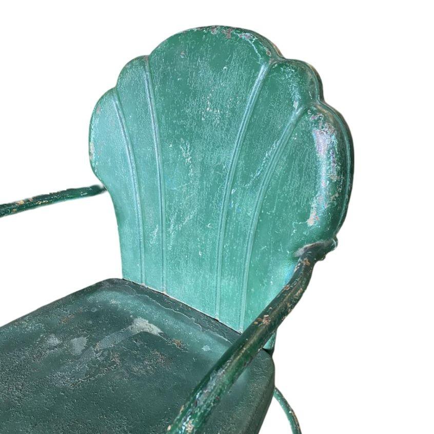Art Deco Freischwinger aus Stahl Muschelschale Patio Lounge Chair (Mitte des 20. Jahrhunderts) im Angebot