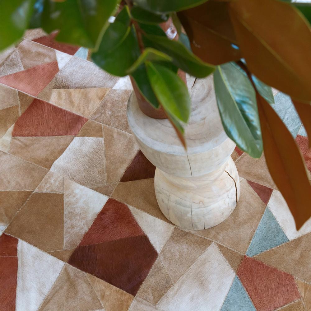 Machine-Made Art Deco Caramel Faceta Customizable Cowhide Area Floor Rug XX Large For Sale