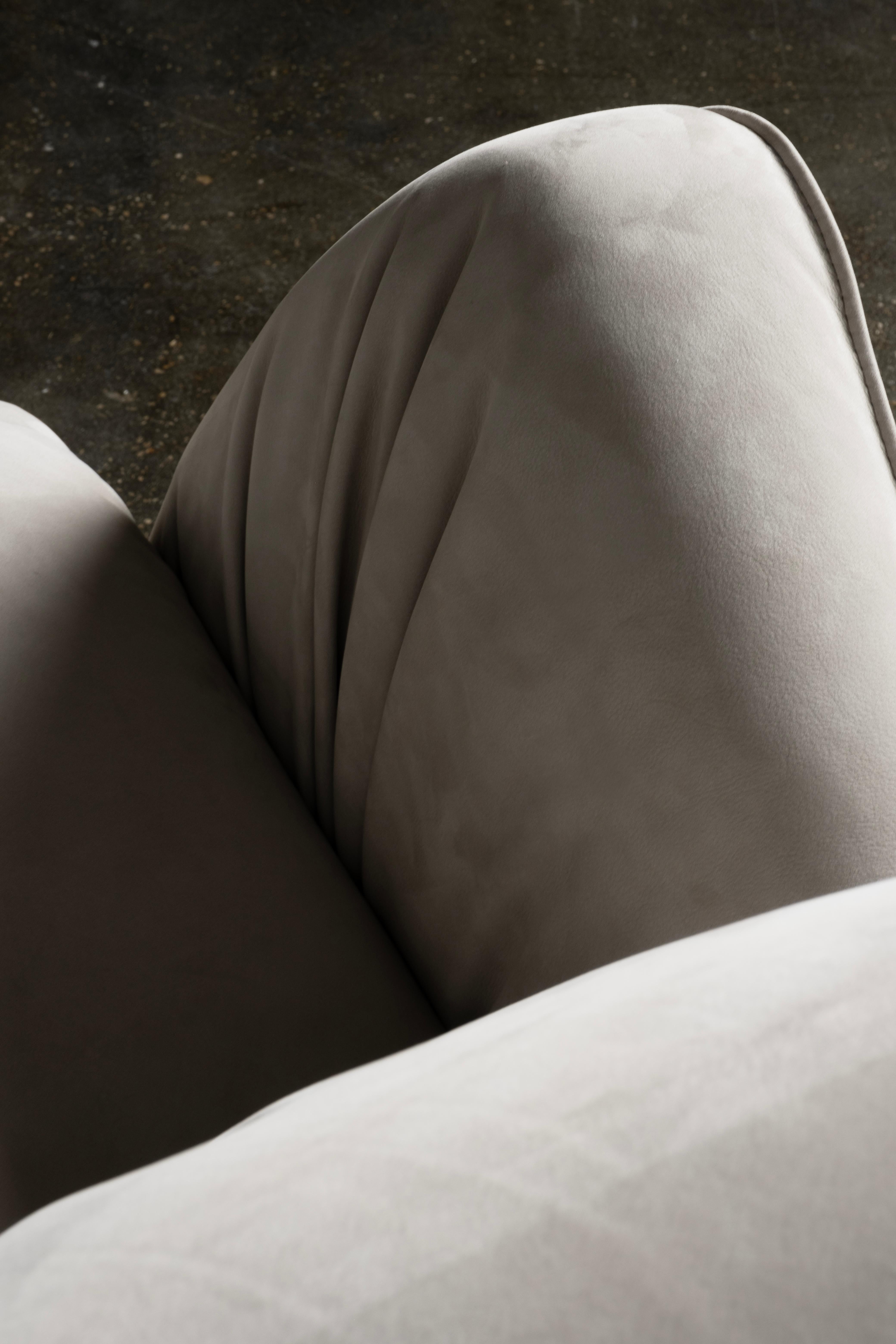 Fauteuil Art Déco Caramulo, pivotant, cuir nubuck, fait main Portugal Greenapple en vente 3