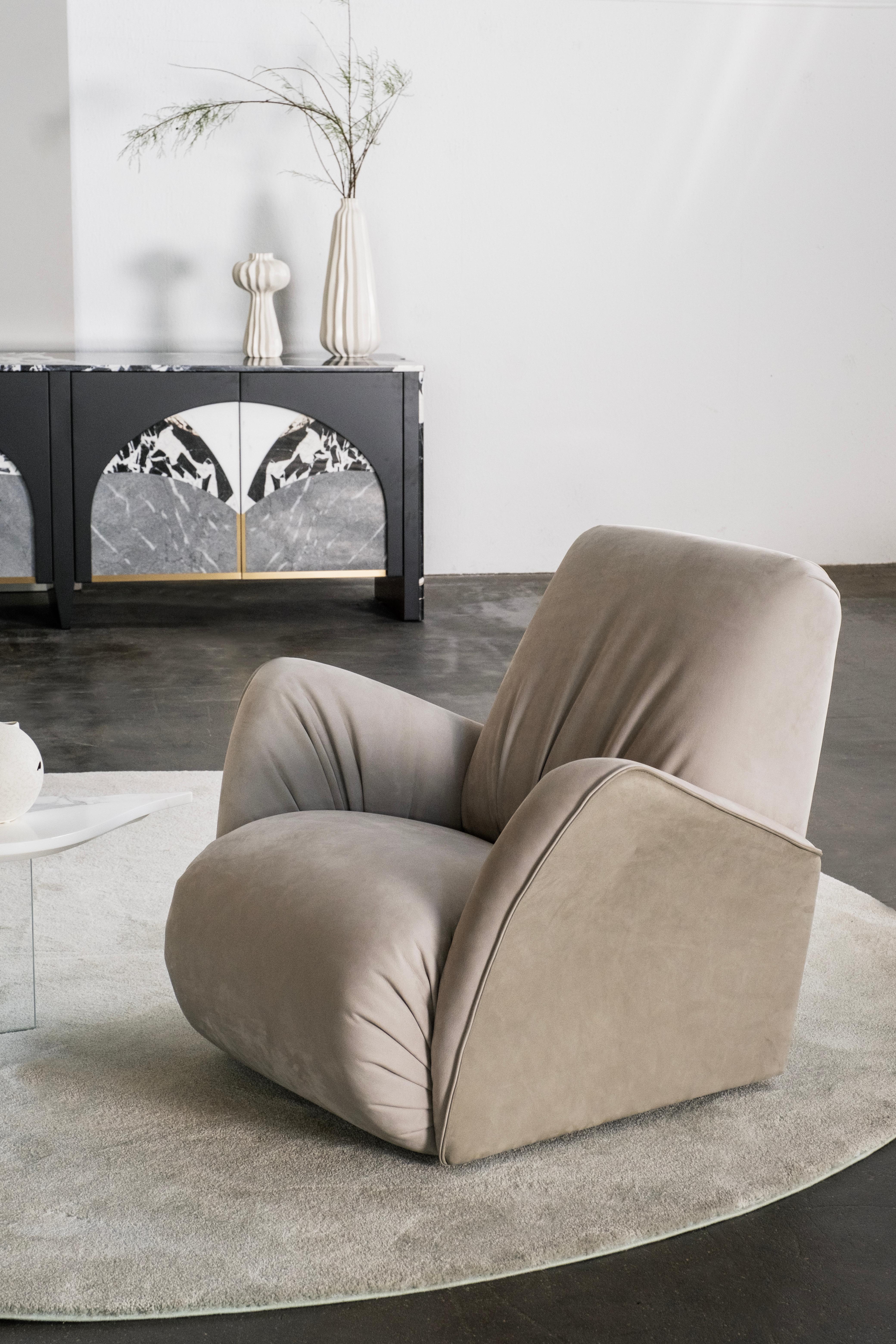 Fait main Fauteuil Art Déco Caramulo, pivotant, cuir nubuck, fait main Portugal Greenapple en vente