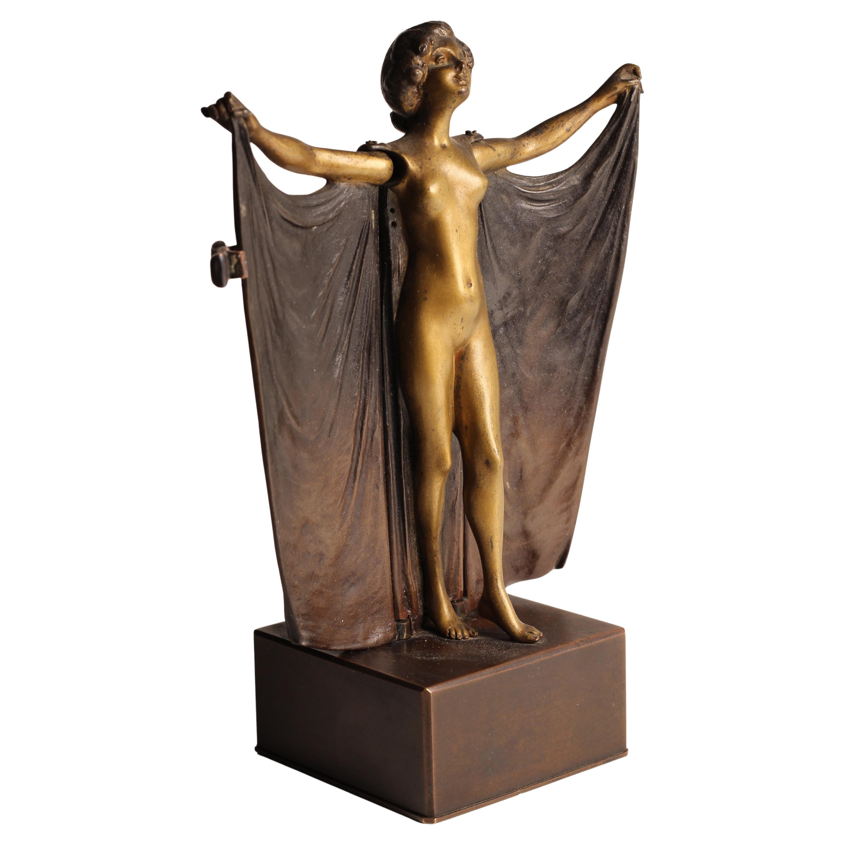 Austrian Art Deco Carl Kauba Automaton Bronze Nude with Mechanical Cape 1920’s Austria For Sale