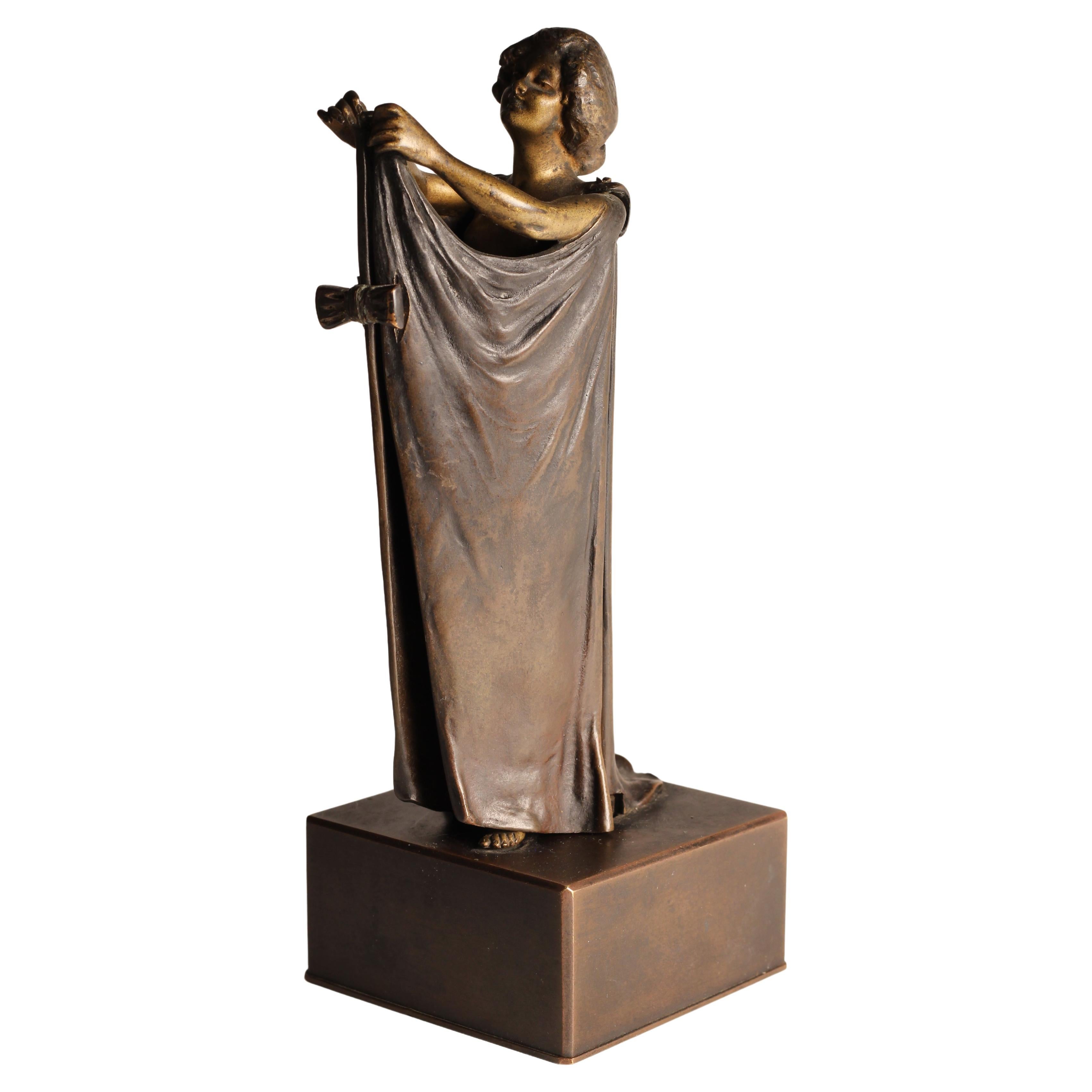 Early 20th Century Art Deco Carl Kauba Automaton Bronze Nude with Mechanical Cape 1920’s Austria For Sale